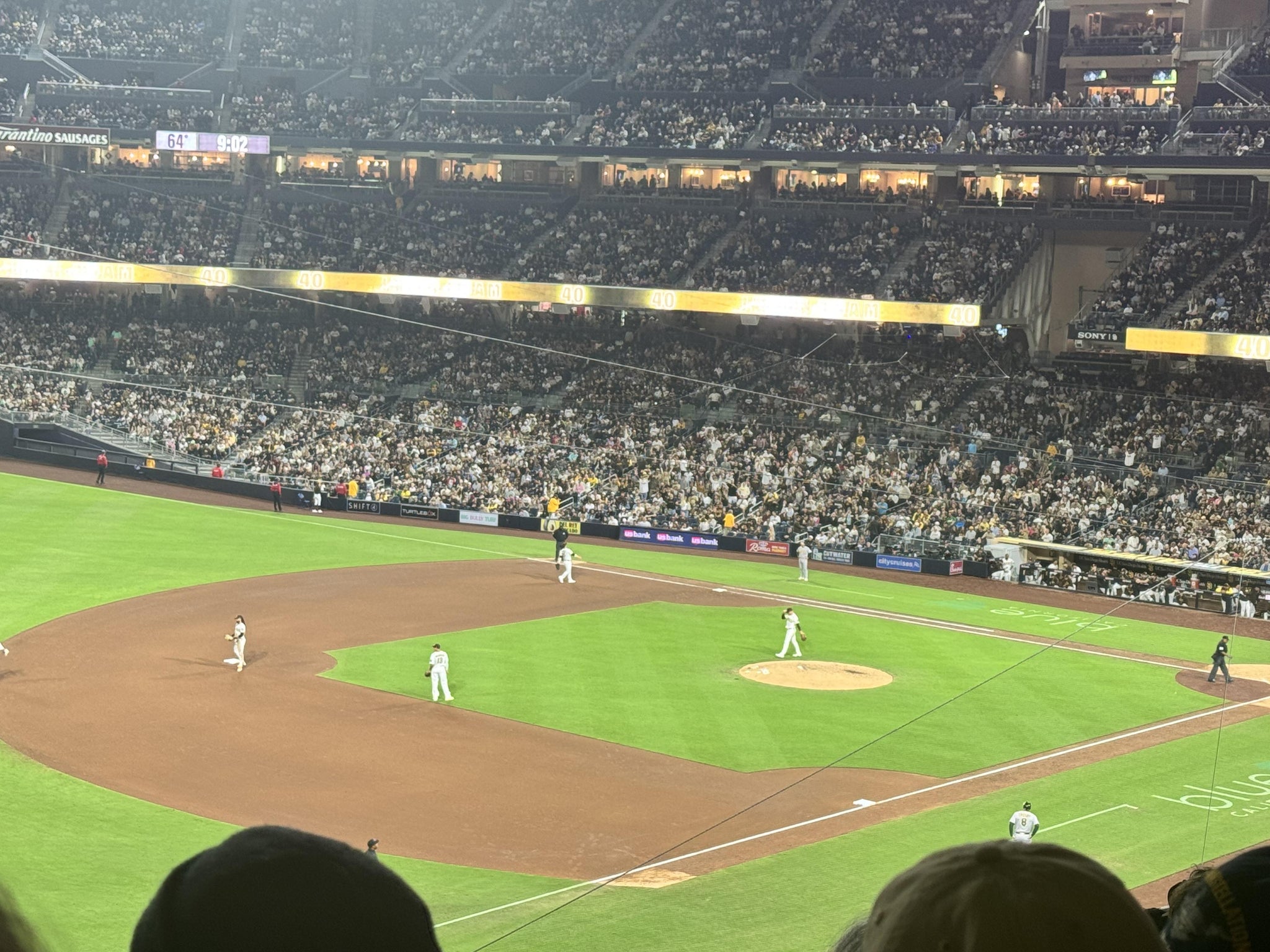 Vue réelle des fans prise de la Section 218 au site Petco Park par Randy R