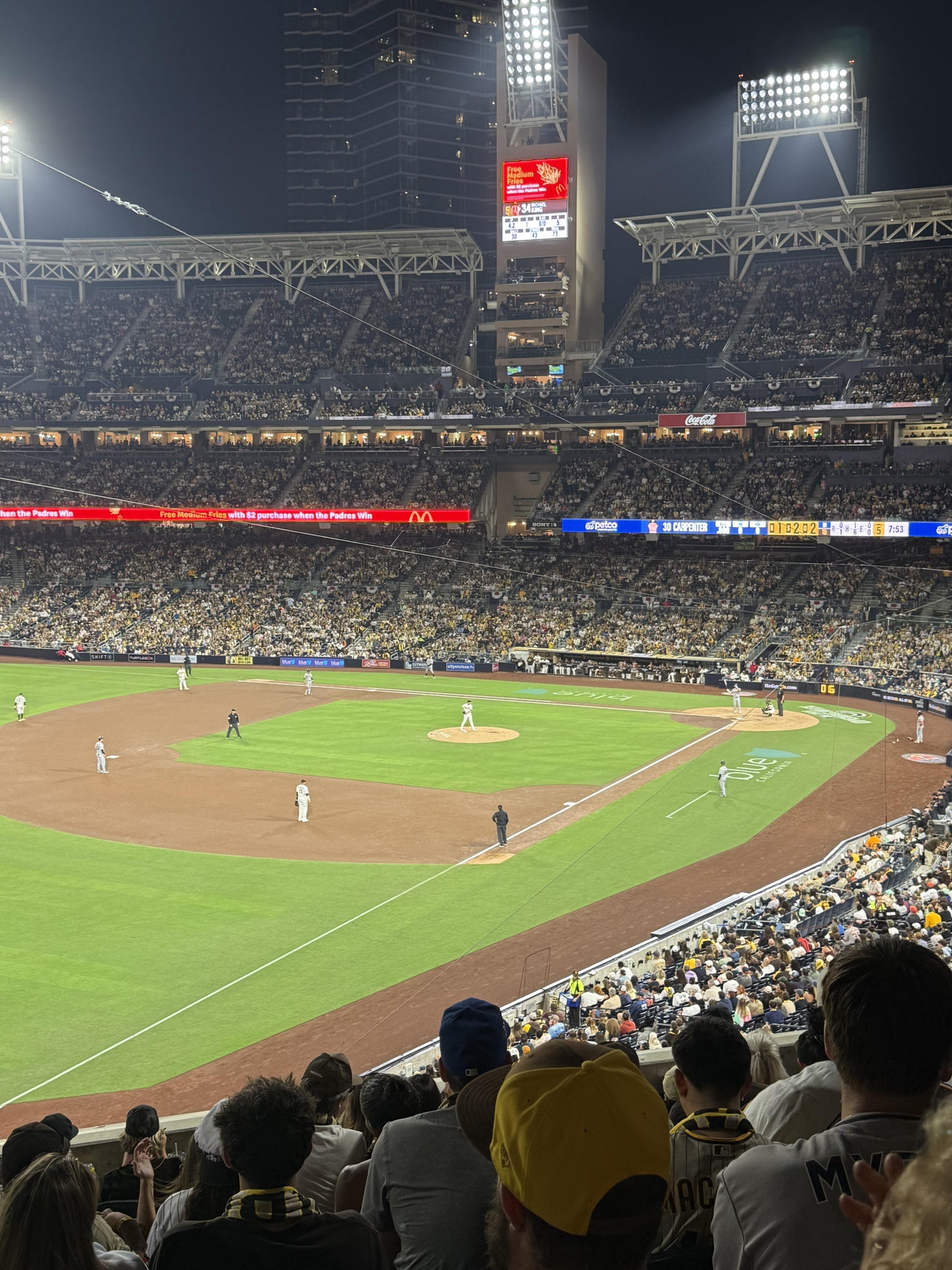 Vue réelle des fans prise de la Section 220 au site Petco Park par Eric V