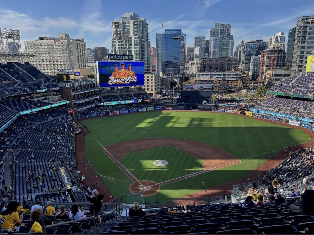 Vue réelle des fans prise de la Section 303 B au site Petco Park par Andrew D