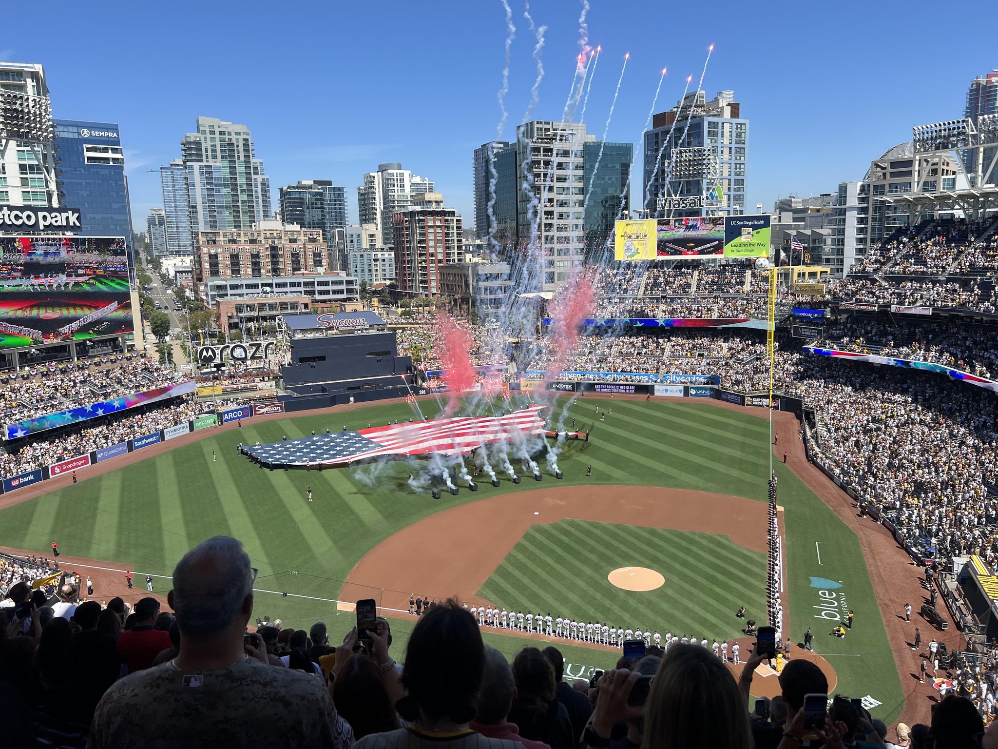 Vue réelle des fans prise de la Section 308 au site Petco Park par Mary M