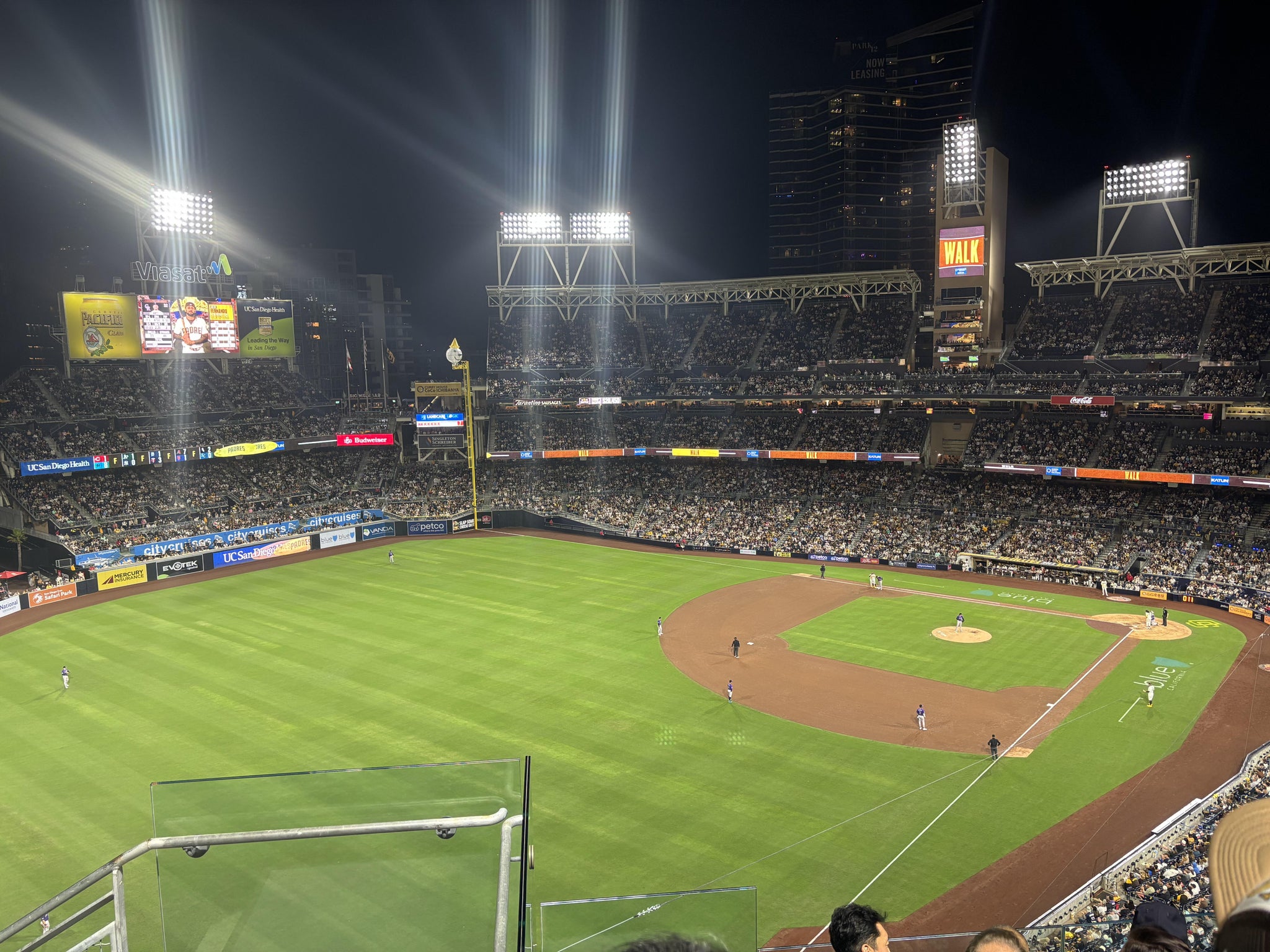 Vue réelle des fans prise de la Section 326 au site Petco Park par Andy J