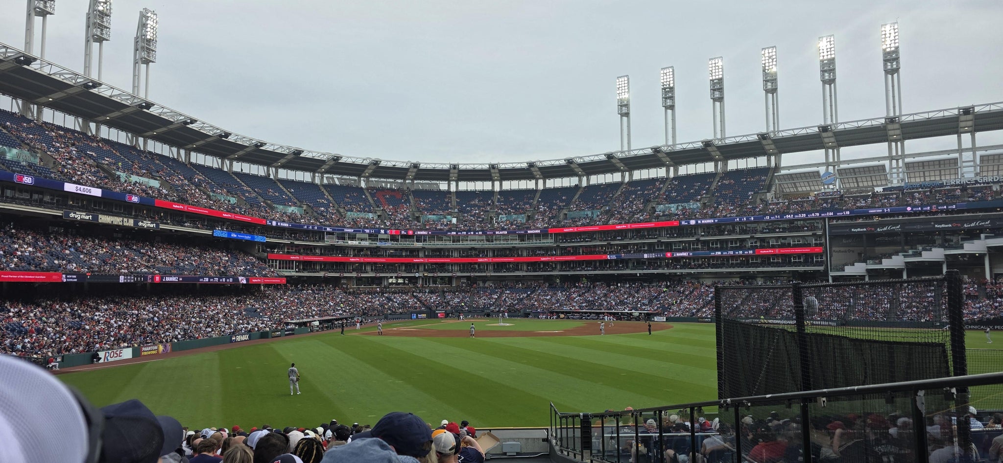 Vue réelle des fans prise de la Section 103 au site Progressive Field par Brittney A