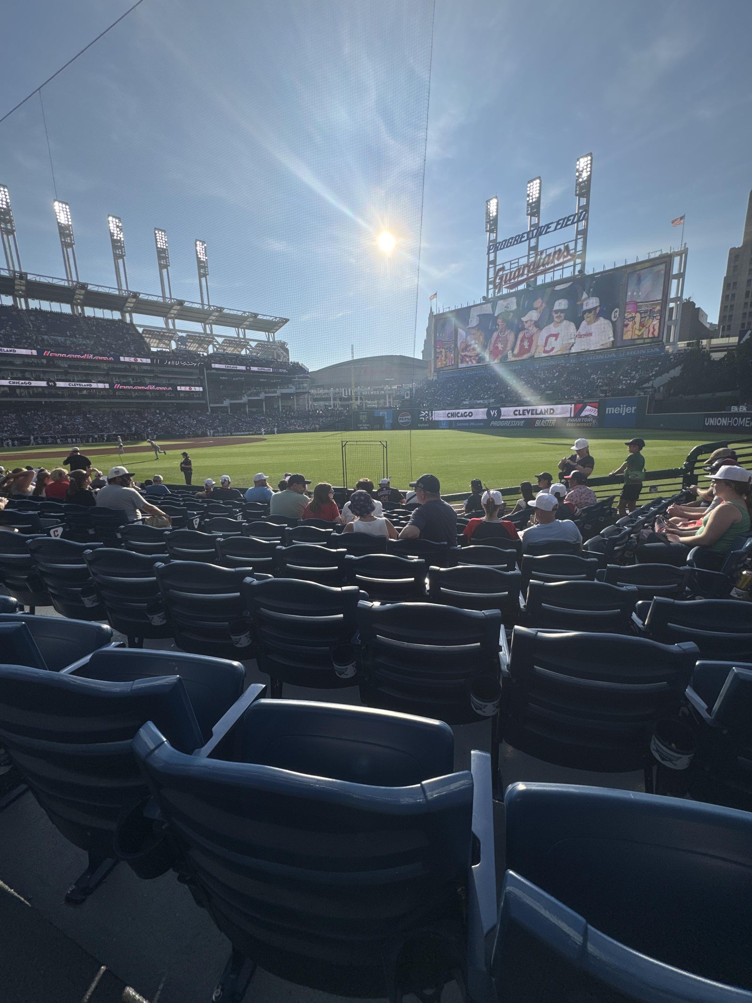 Vue réelle des fans prise de la Section 125 au site Progressive Field par Jerry G