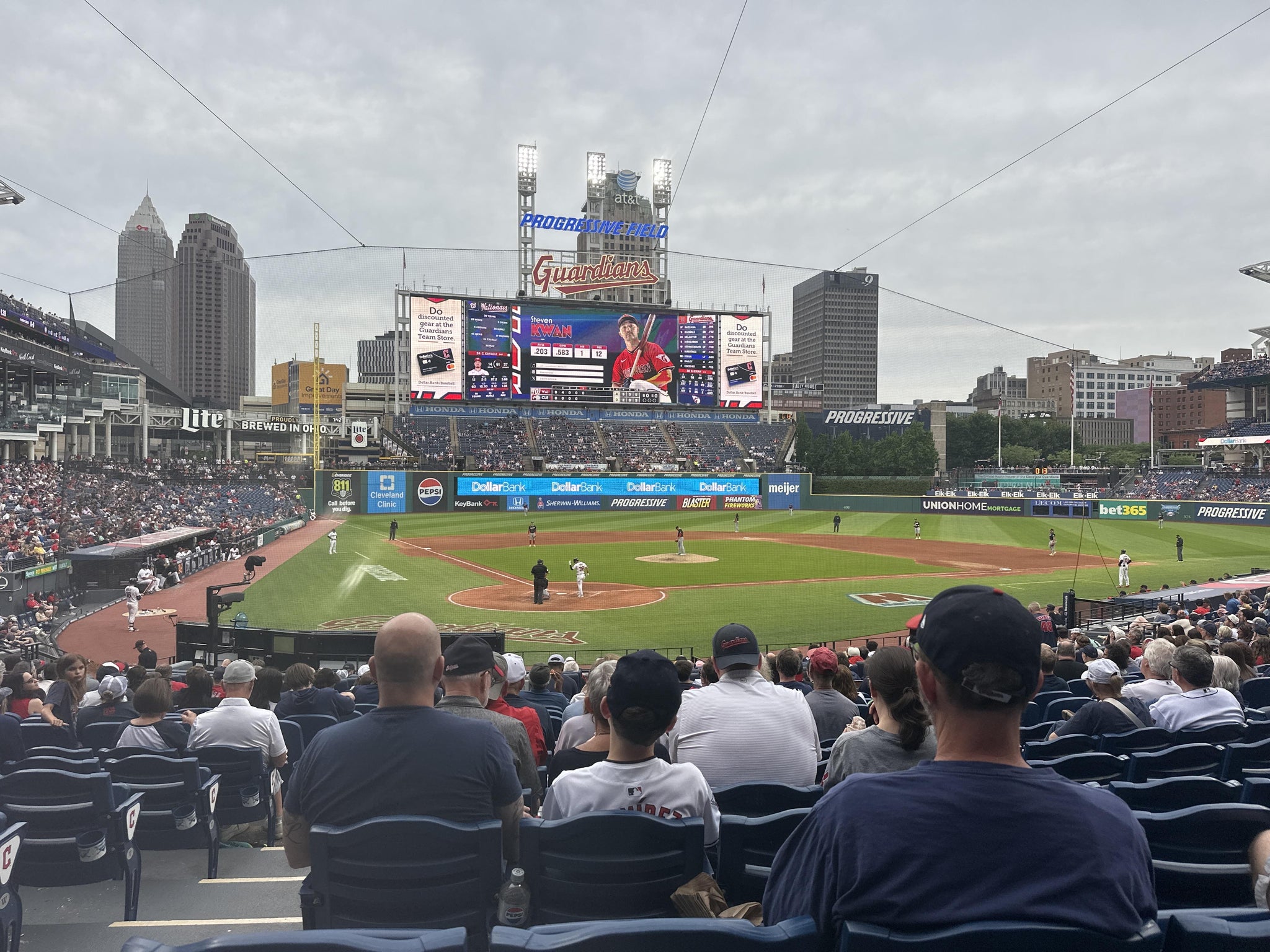 Vue réelle des fans prise de la Section 151 au site Progressive Field par Alison S