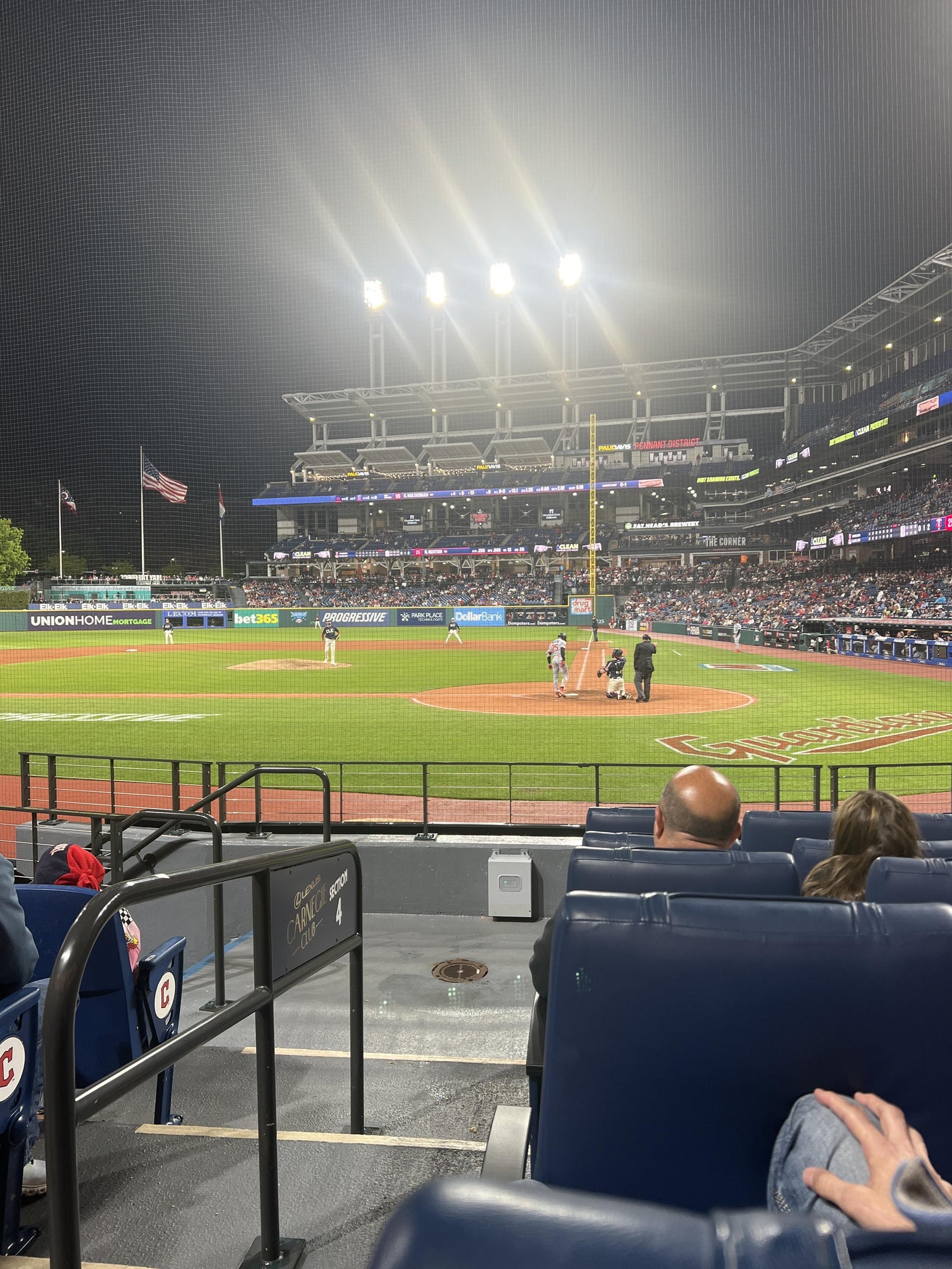 Vue réelle des fans prise de la Section 157 au site Progressive Field par Christian F