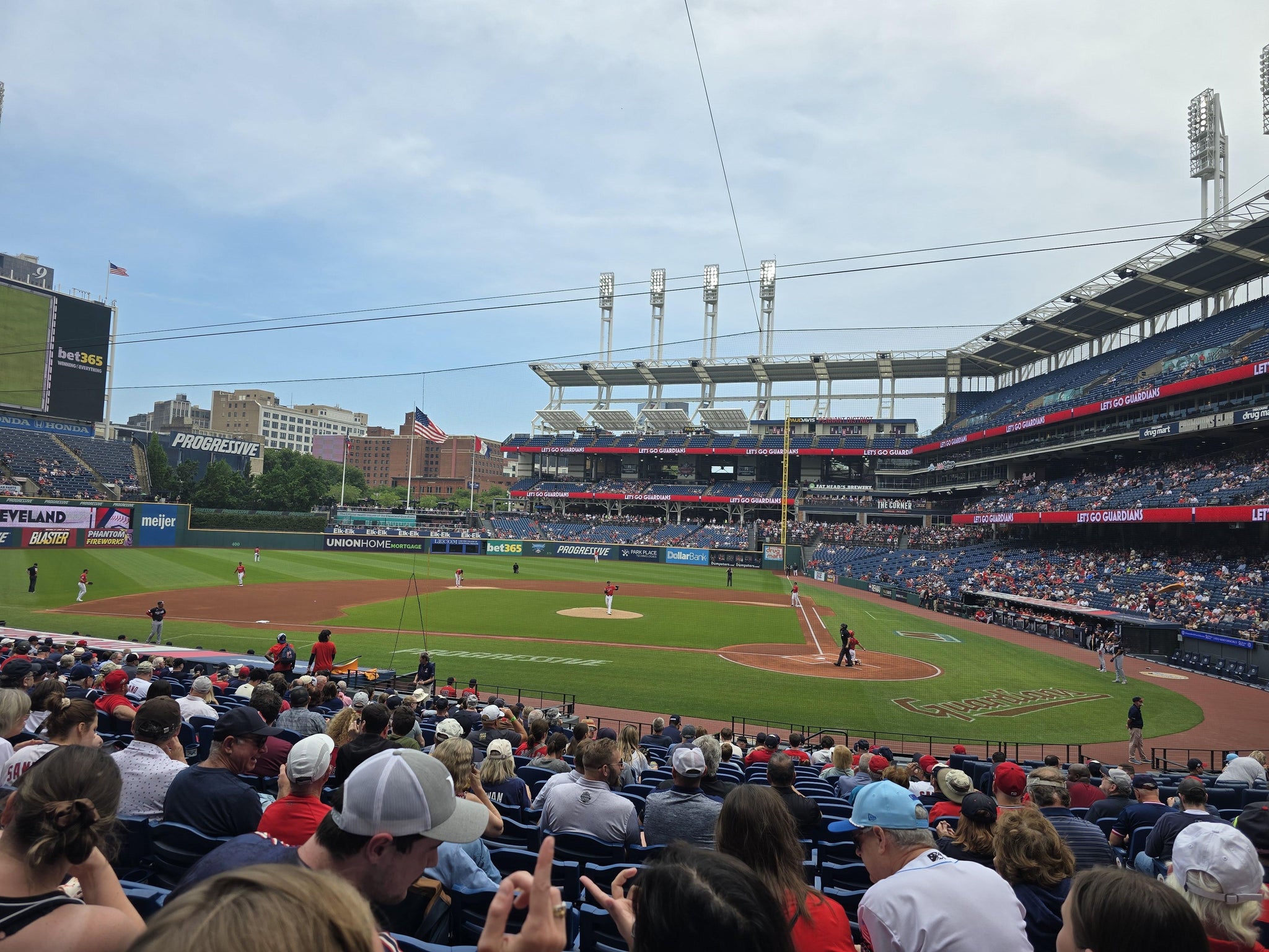 Vue réelle des fans prise de la Section 158 au site Progressive Field par Donna H