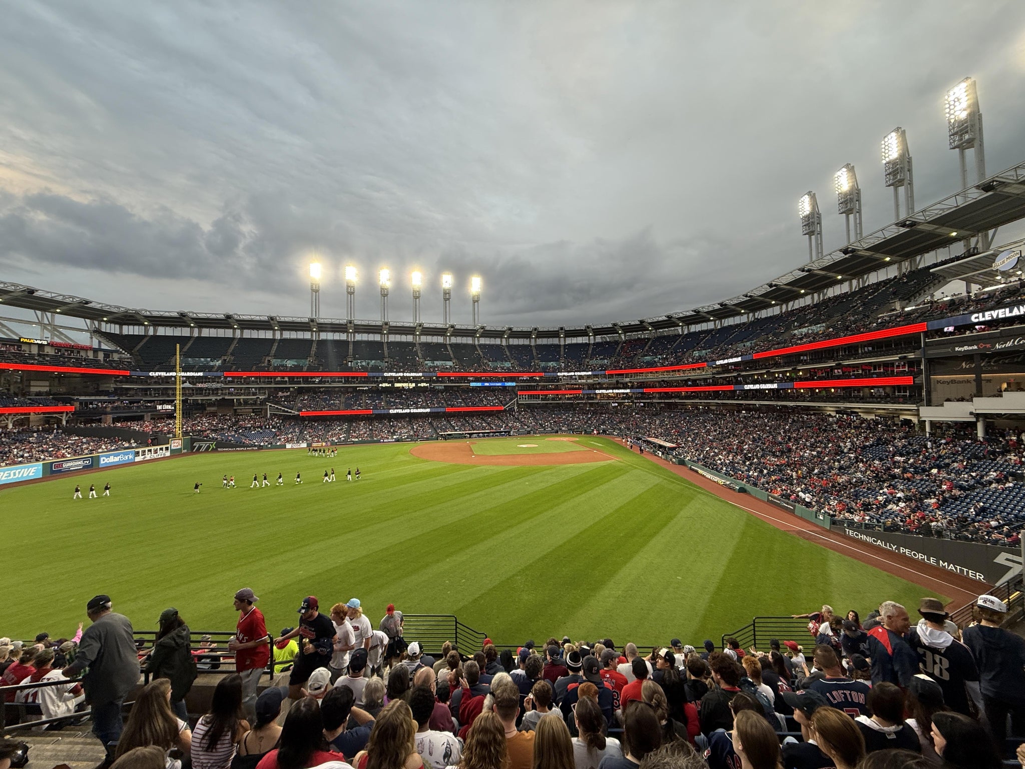Vue réelle des fans prise de la Section 181 au site Progressive Field par Russell S