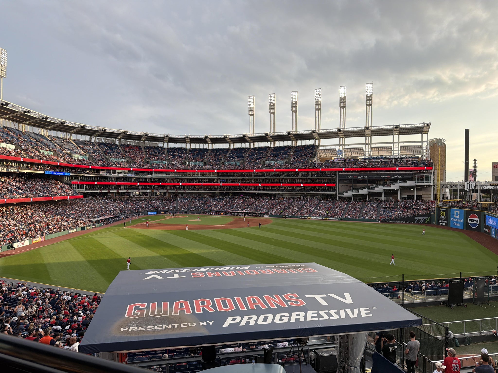 Vue réelle des fans prise de la Section 303 au site Progressive Field par Jackson H