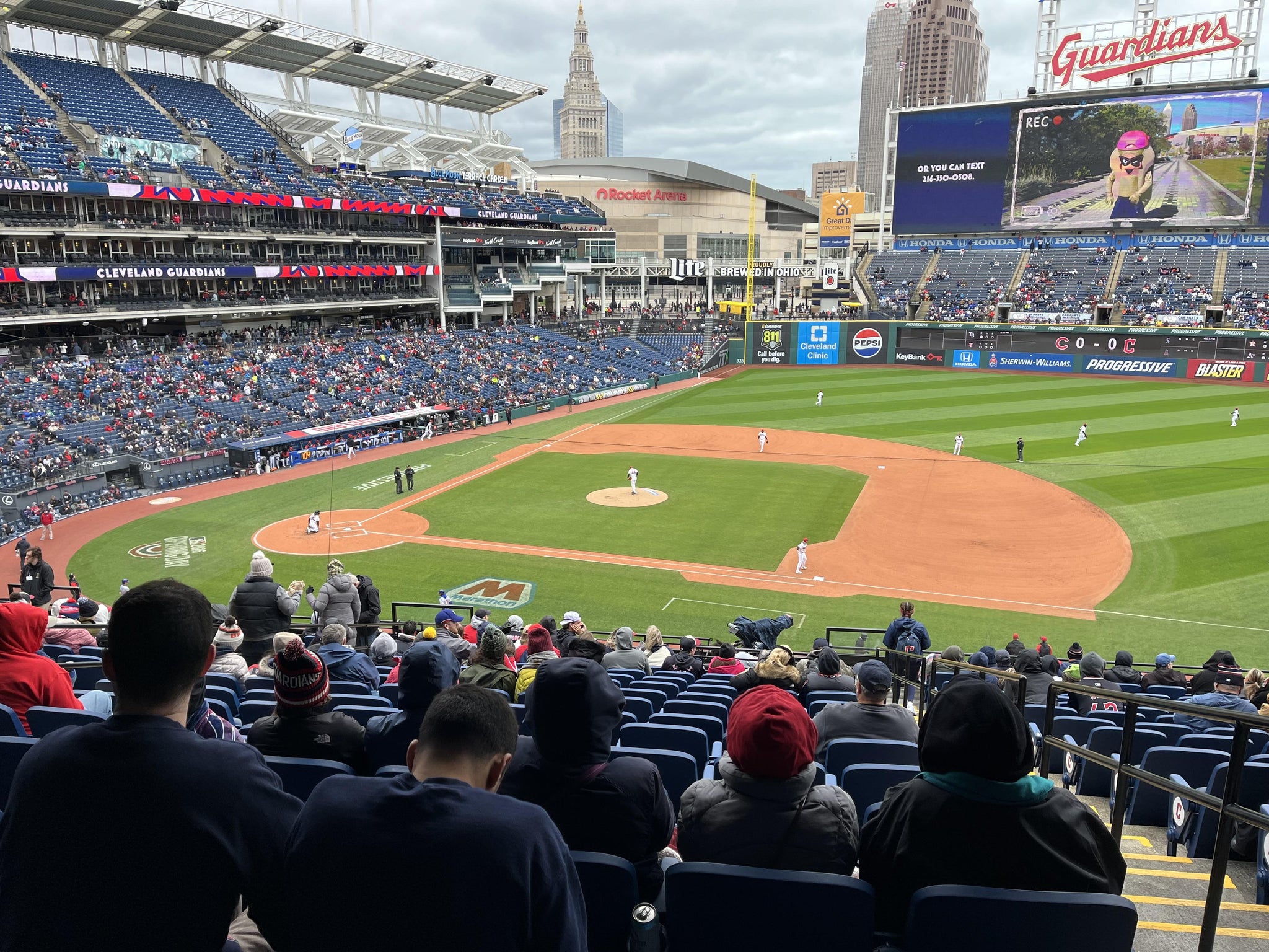 Vue réelle des fans prise de la Section 342 au site Progressive Field par Walter H