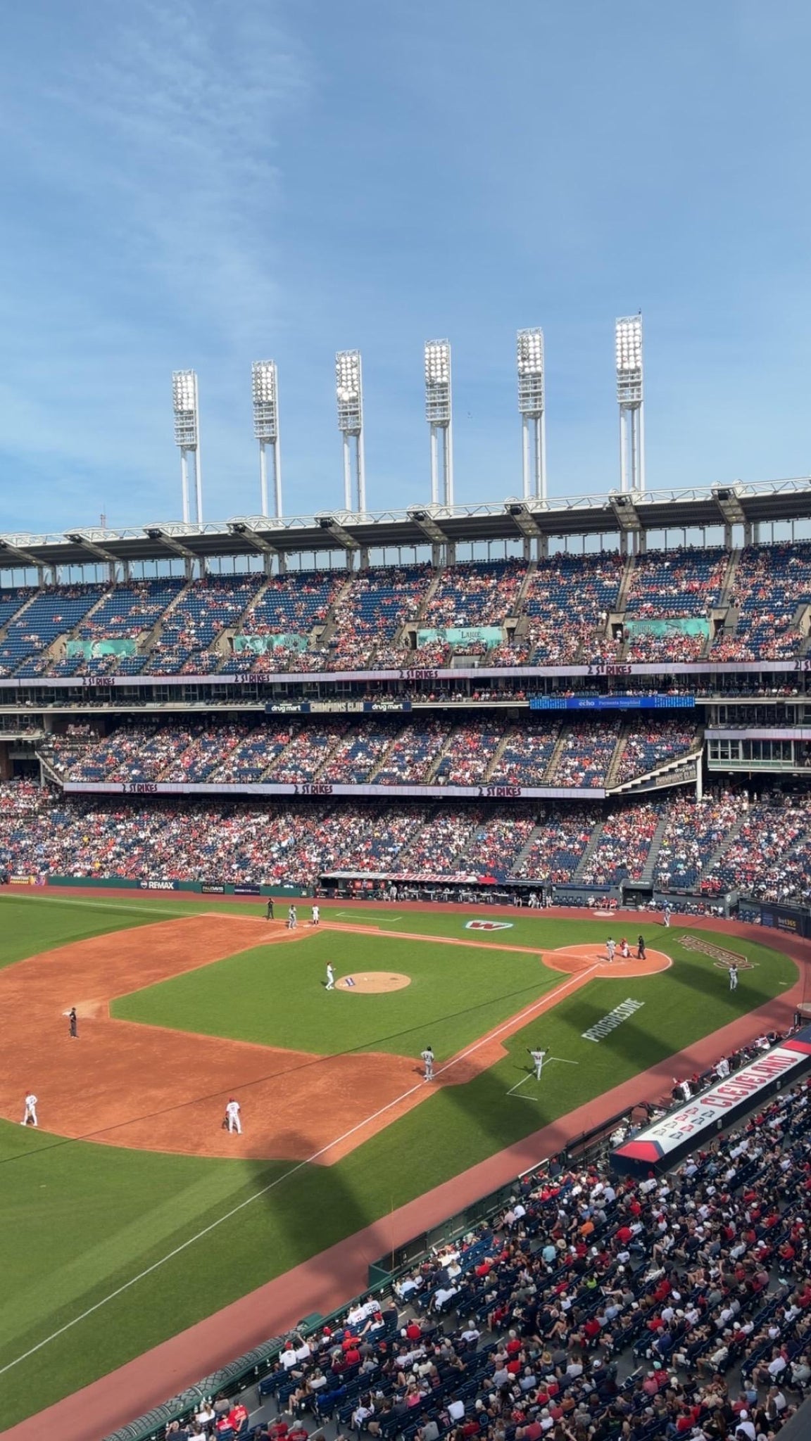 Vue réelle des fans prise de la Section 474 au site Progressive Field par Kurt W