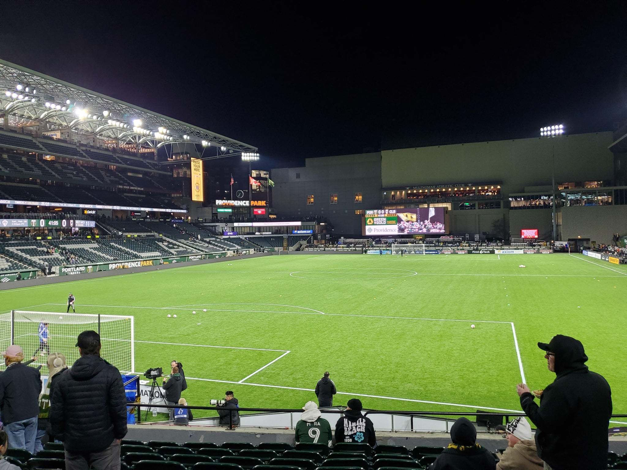 Vue réelle des fans prise de la Section 109 au site Providence Park par Kari D