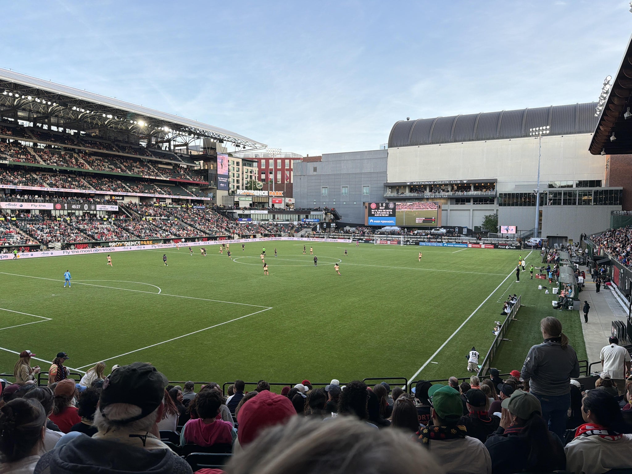 Vue réelle des fans prise de la Section 111 au site Providence Park par Christin B