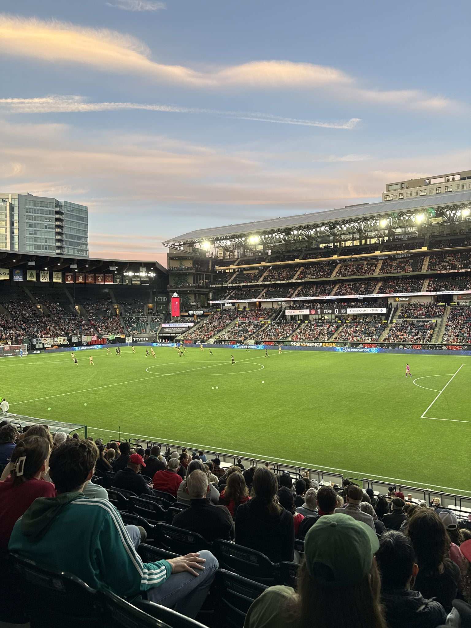 Vue réelle des fans prise de la Section 121 au site Providence Park par Jason C
