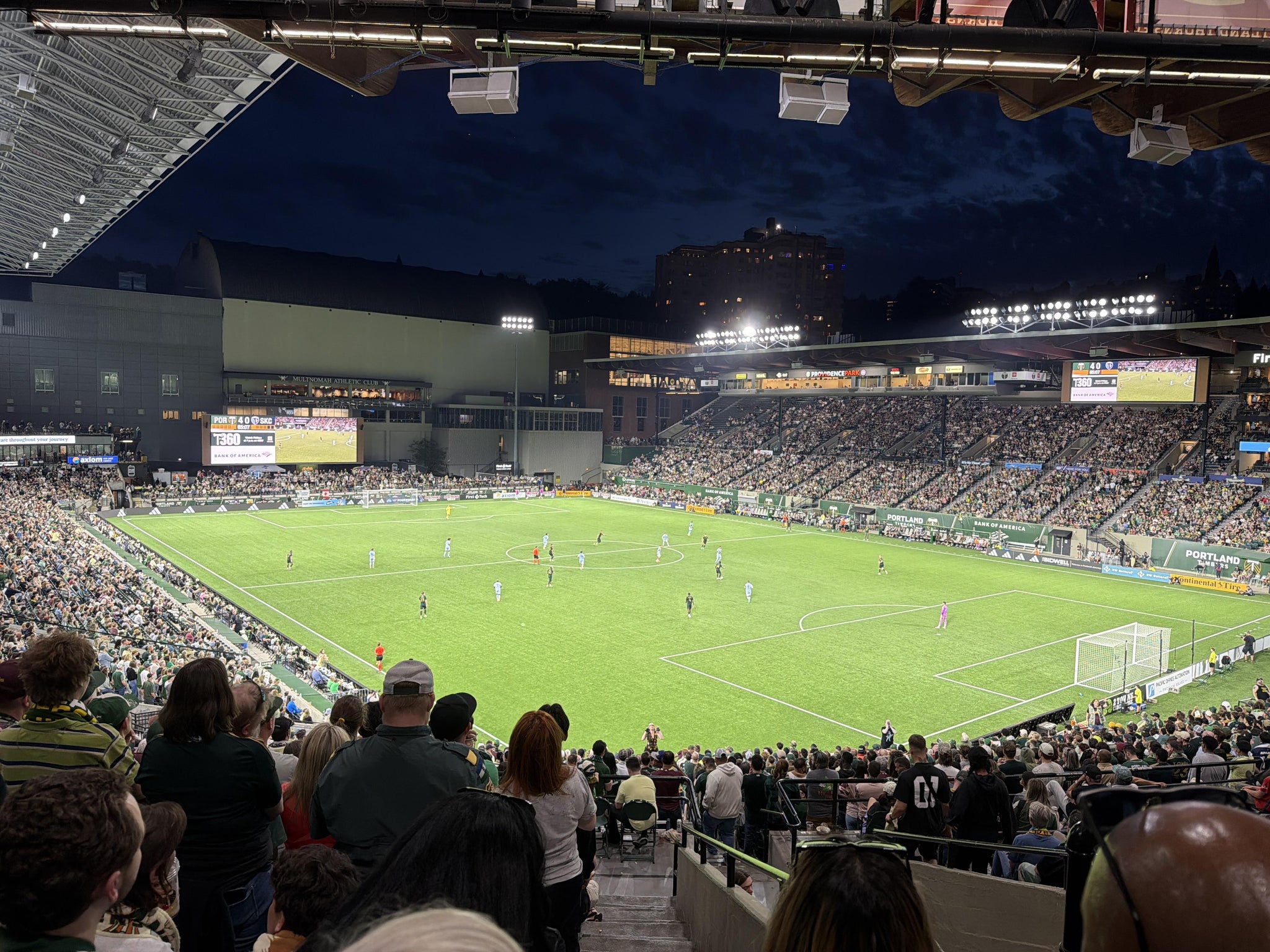 Vue réelle des fans prise de la Section 202 au site Providence Park par Aidan H