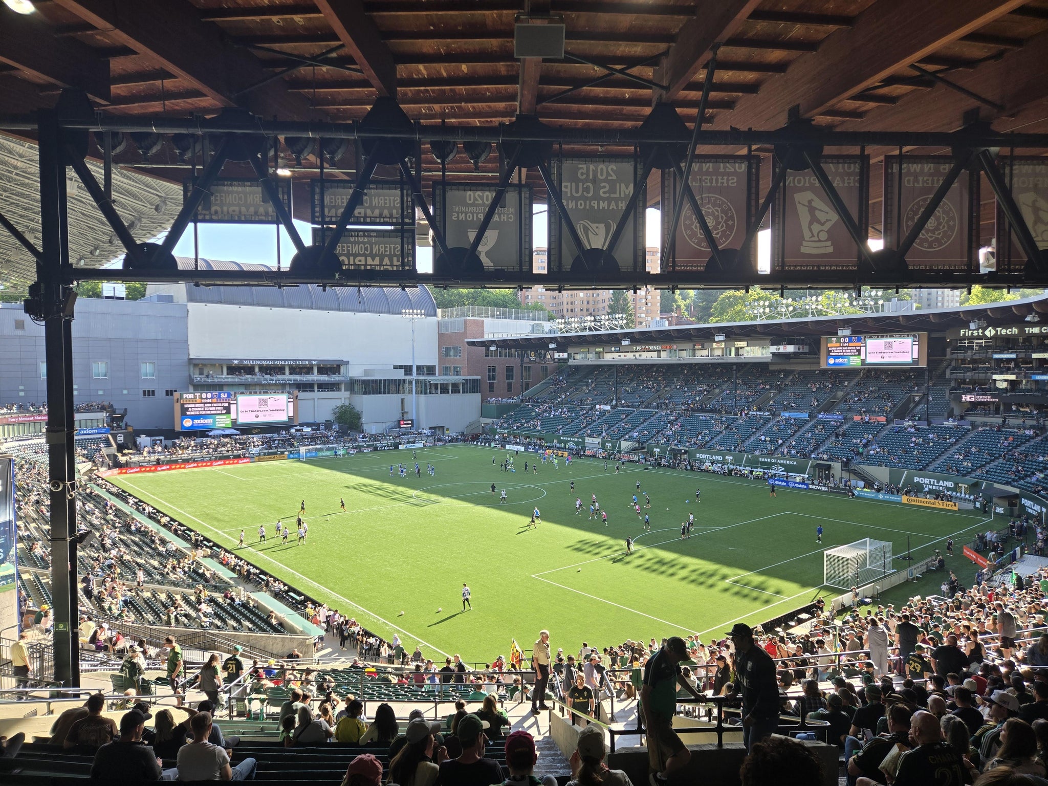 Vue réelle des fans prise de la Section 202 au site Providence Park par Jeremiah R