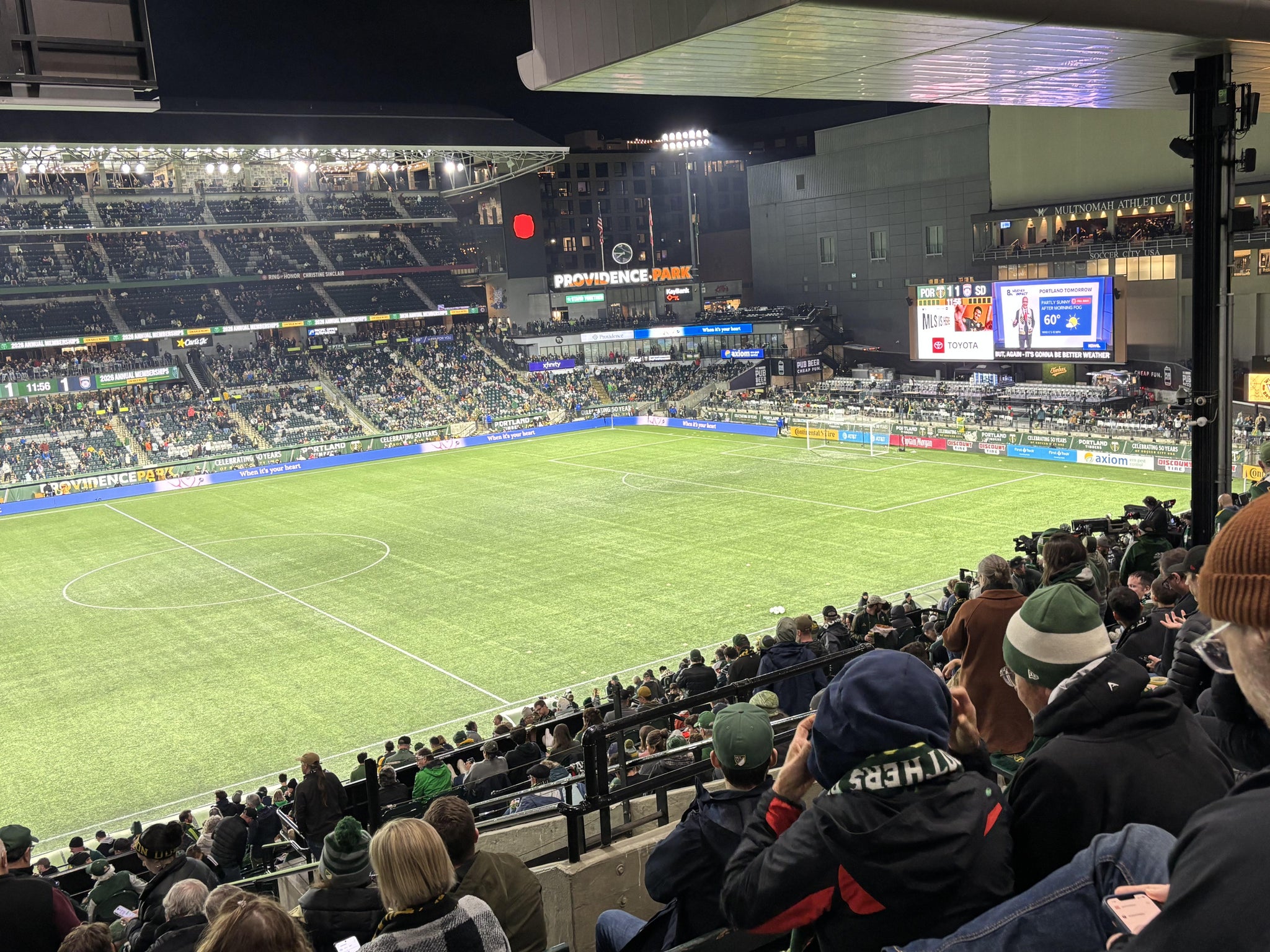 Vue réelle des fans prise de la Section 216 au site Providence Park par Cody B