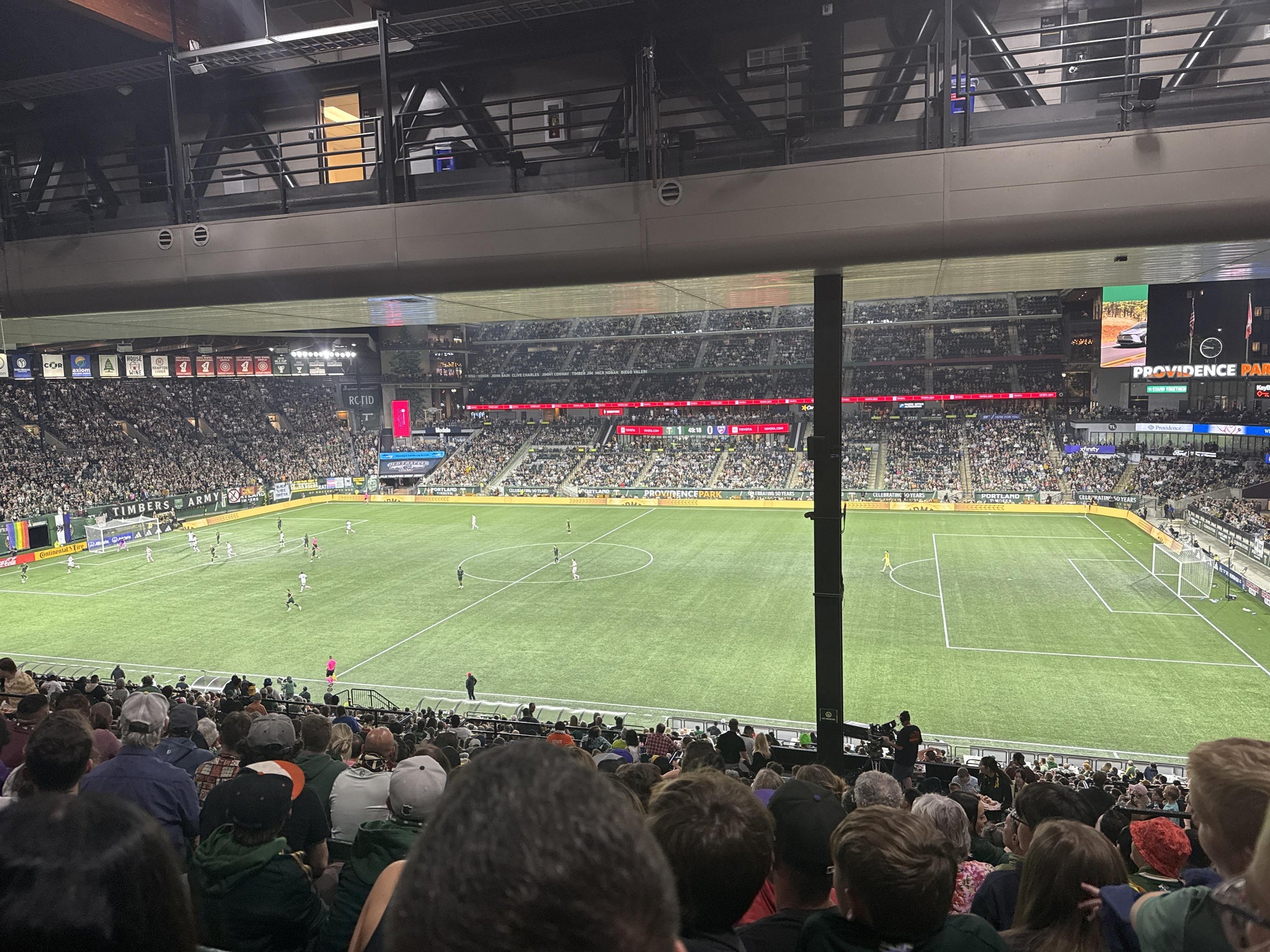 Vue réelle des fans prise de la Section 220 au site Providence Park par Zosimo L
