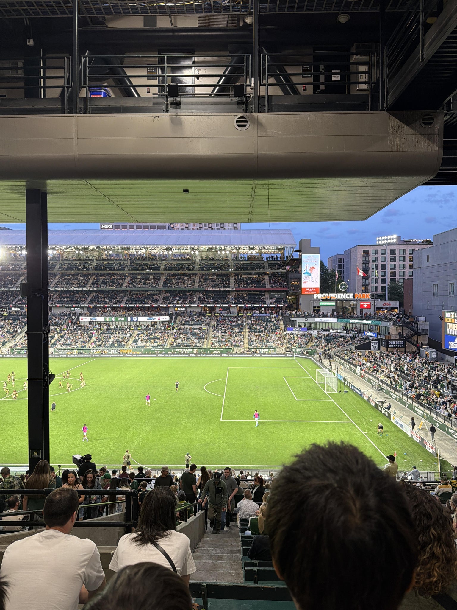Vue réelle des fans prise de la Section 221 au site Providence Park par Michael N