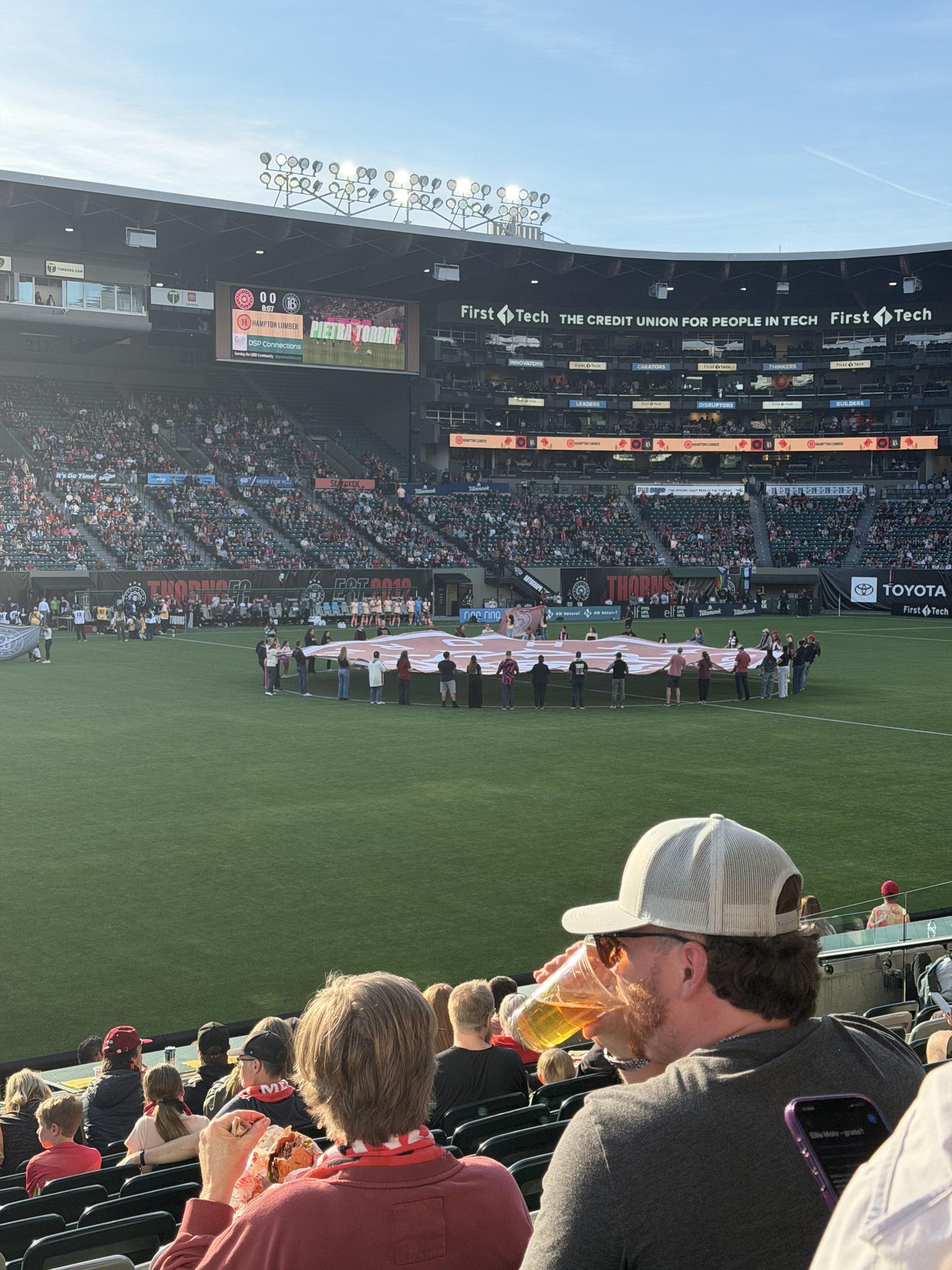 Vue réelle des fans prise de la Section 96 au site Providence Park par Ajnesh P