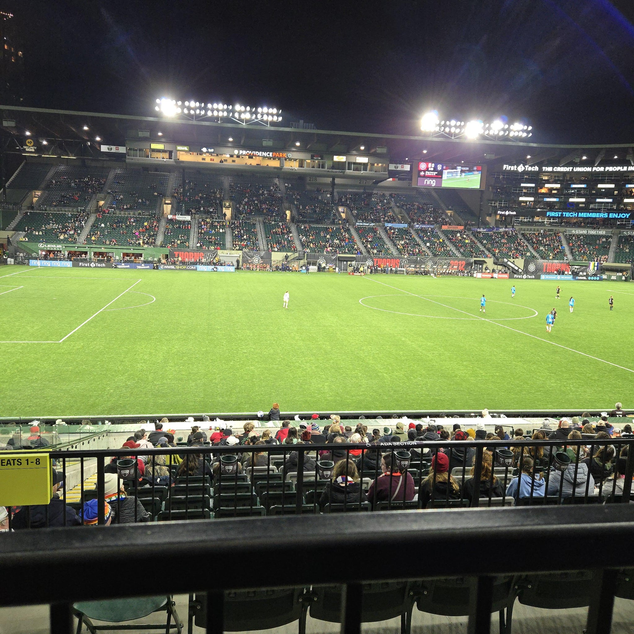 Vue réelle des fans prise de la Section 97 au site Providence Park par Harry S
