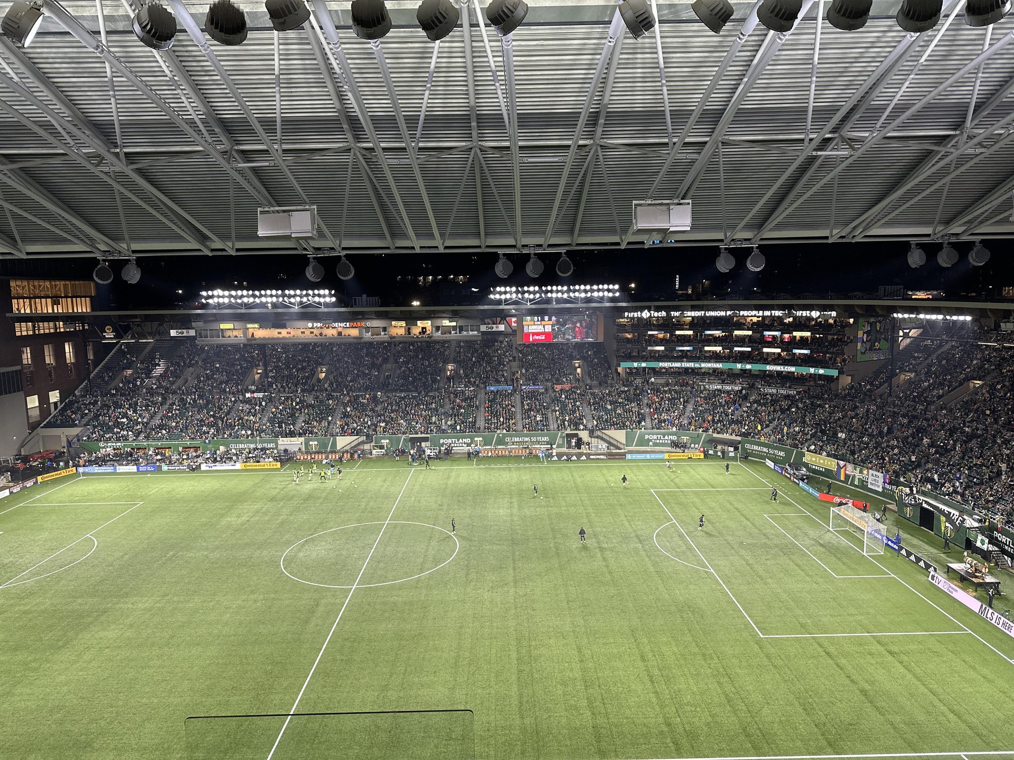Vue réelle des fans prise de la East Vista 7 au site Providence Park par Daniel M