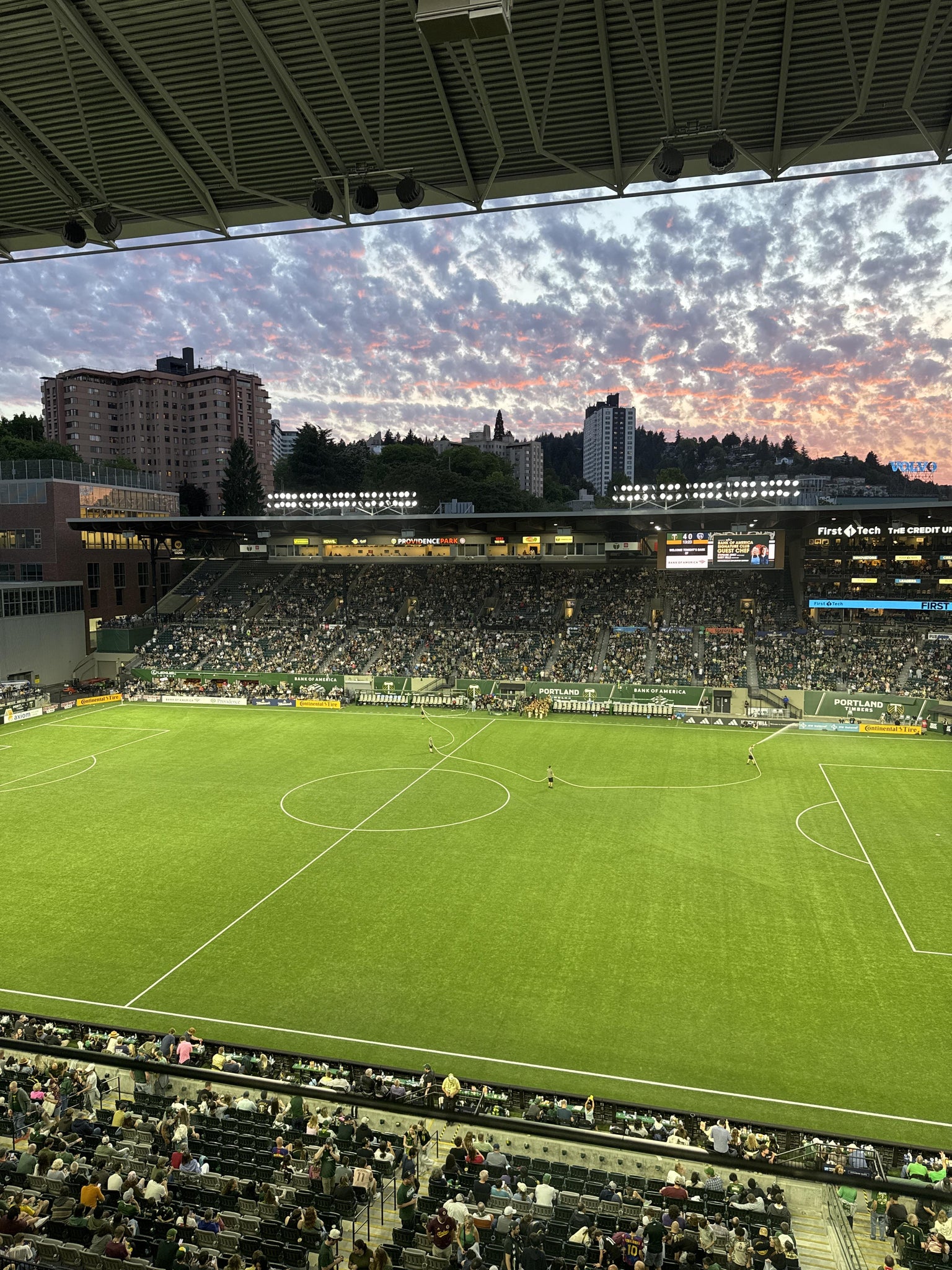 Vue réelle des fans prise de la Toyota Terrace 7 au site Providence Park par Ruben S
