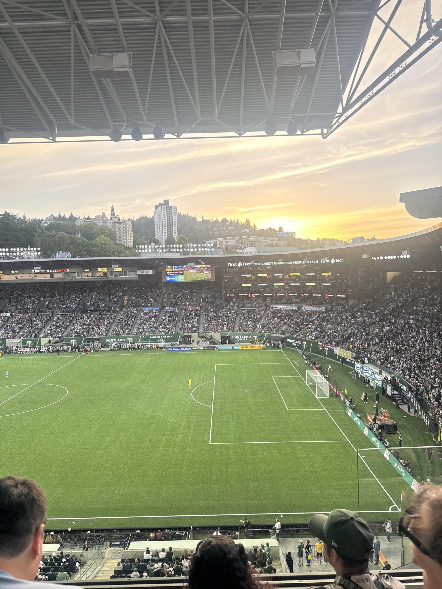 Vue réelle des fans prise de la Toyota Terrace 8 au site Providence Park par Jamie K