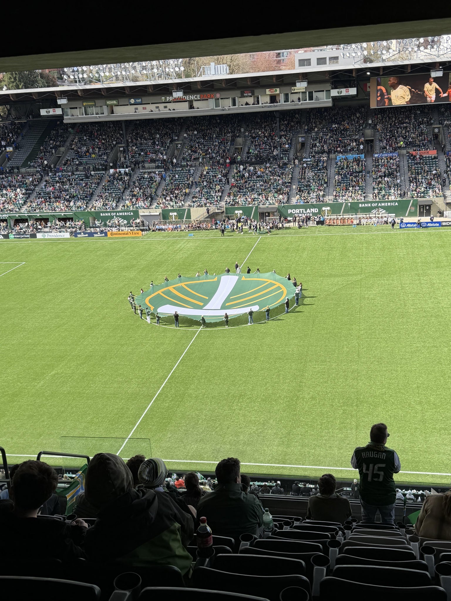 Vue réelle des fans prise de la Toyota Terrace East 7 au site Providence Park par Hector V
