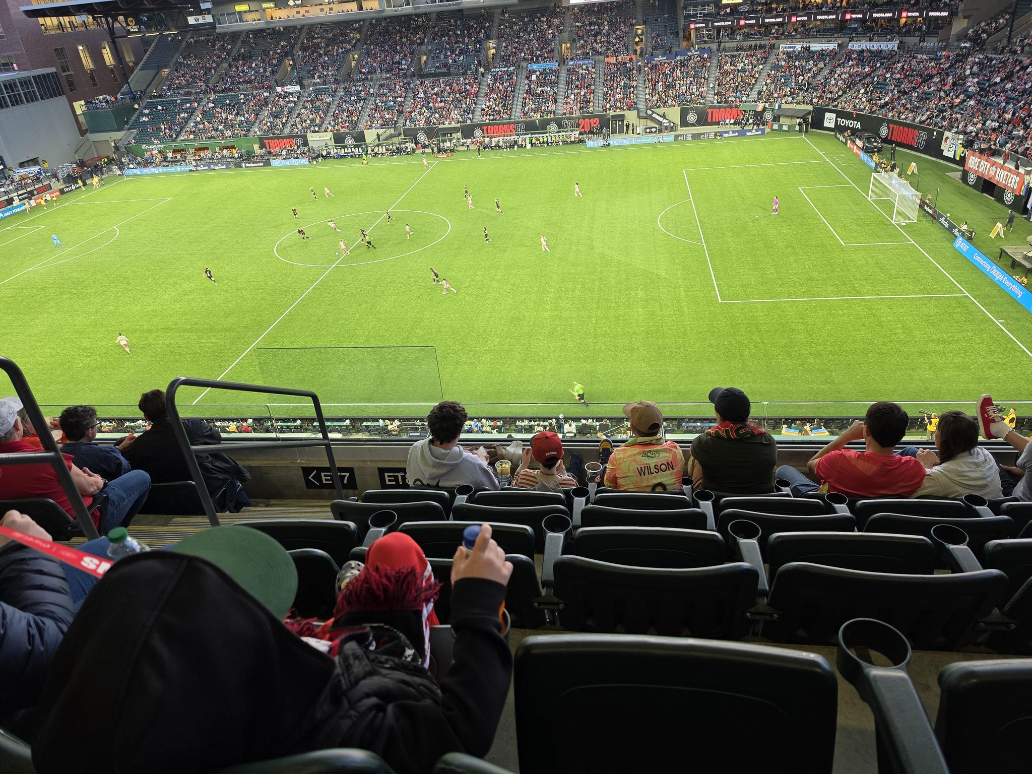 Vue réelle des fans prise de la Toyota Terrace East 8 au site Providence Park par Robert C