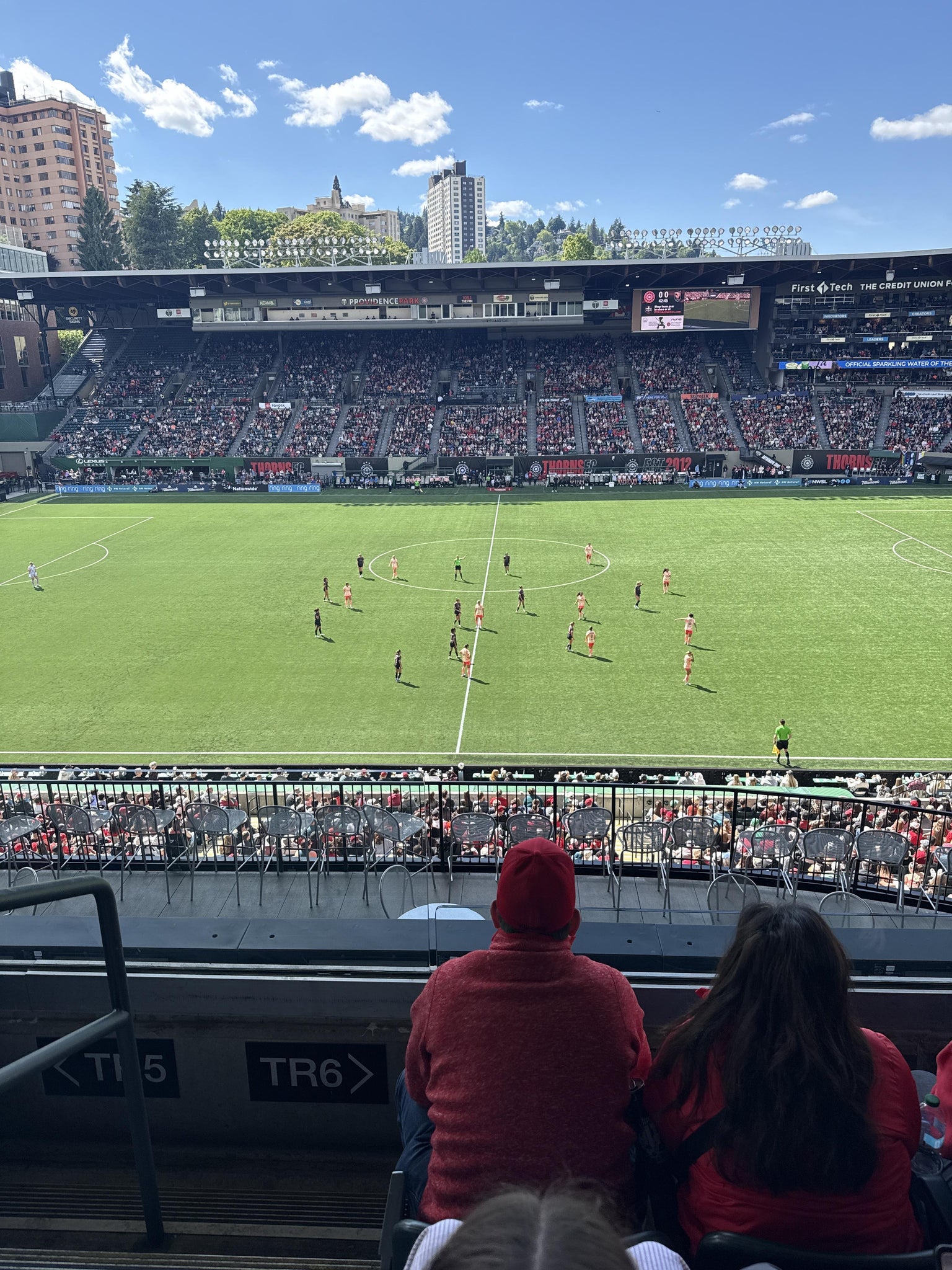 Vue réelle des fans prise de la Section TR 6 au site Providence Park par Cristian R