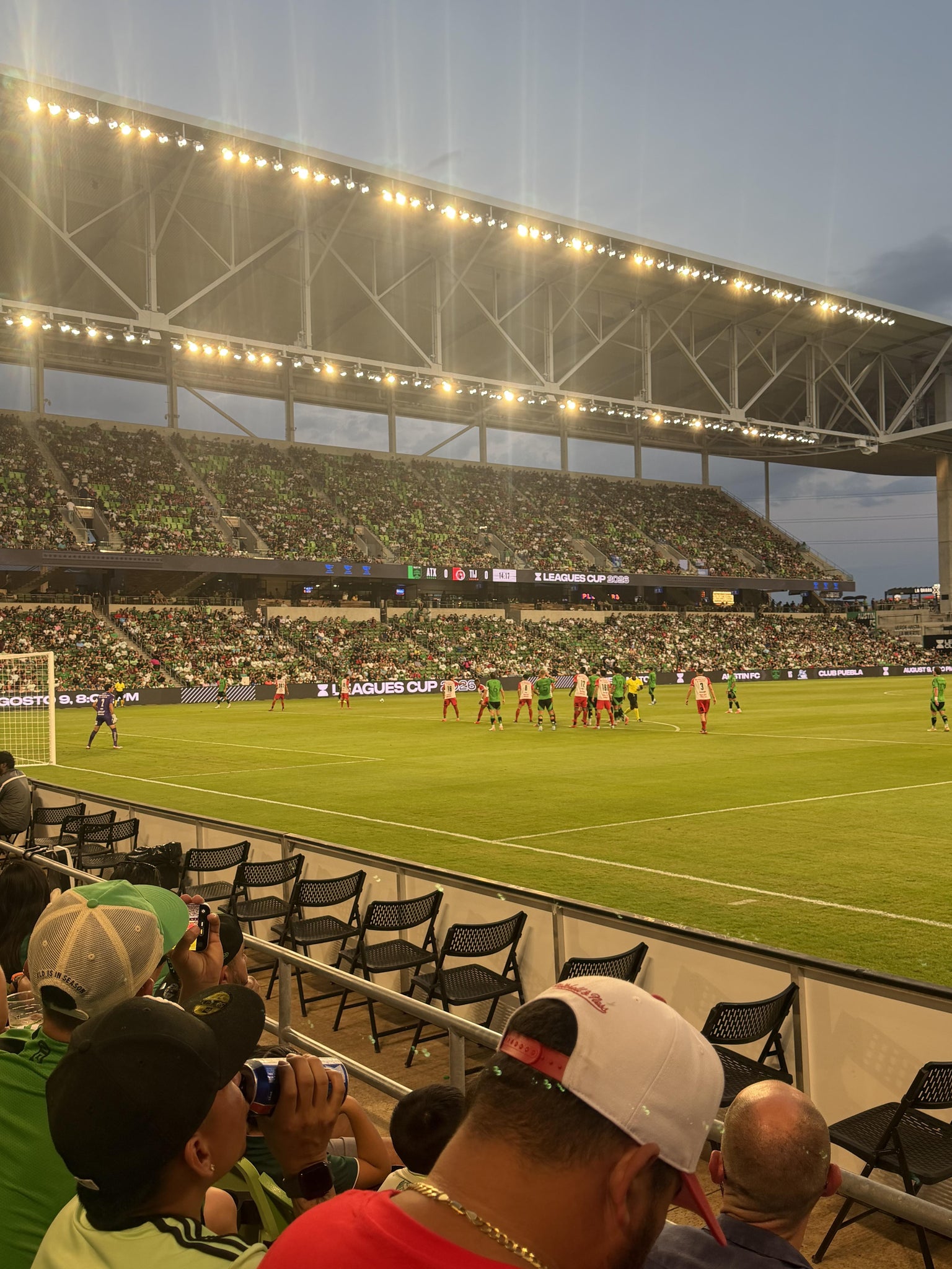Vue réelle des fans prise de la Section 121 au site Q2 Stadium par Joaquin M
