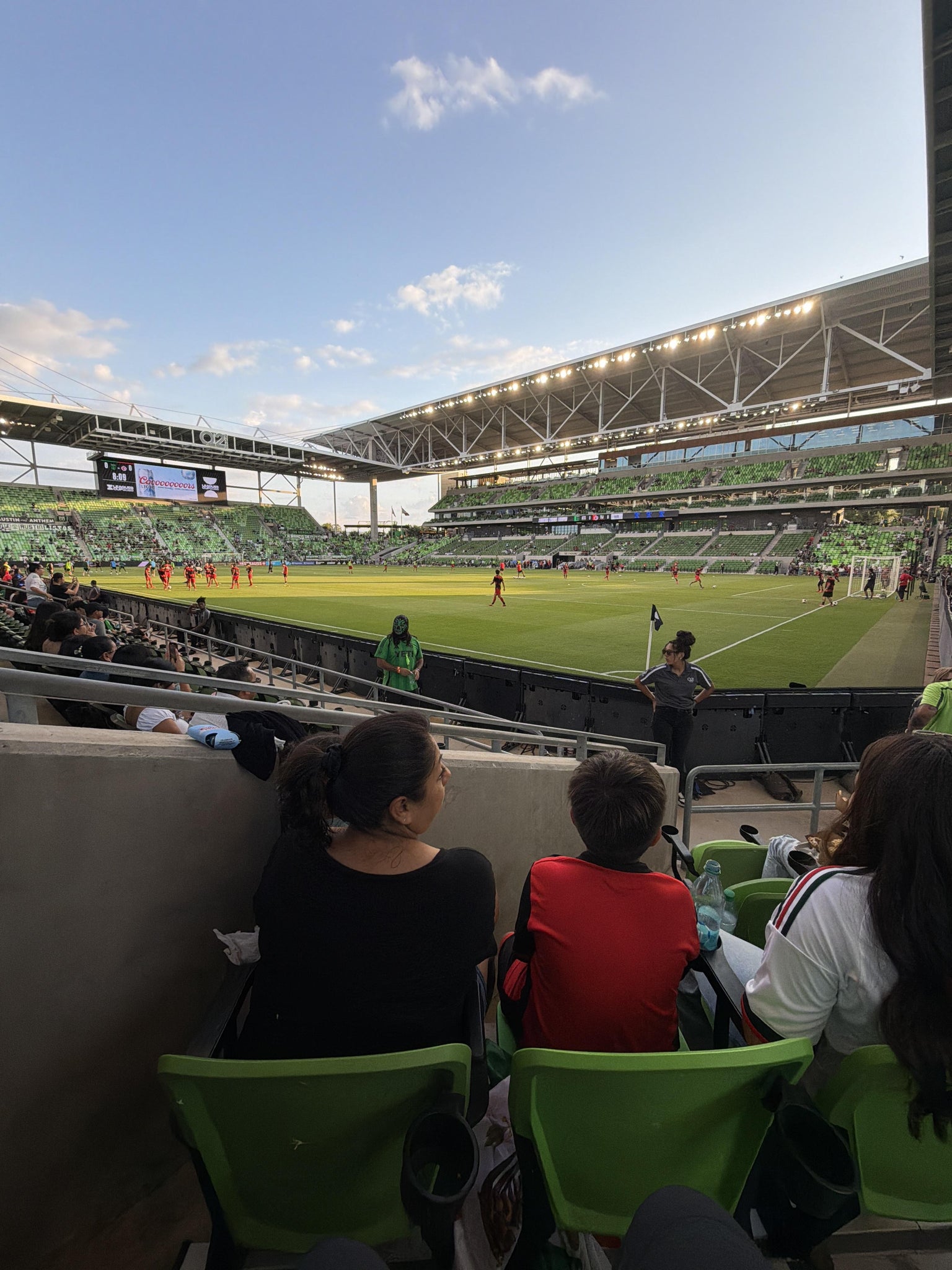 Vue réelle des fans prise de la Section 127 au site Q2 Stadium par Manuel C