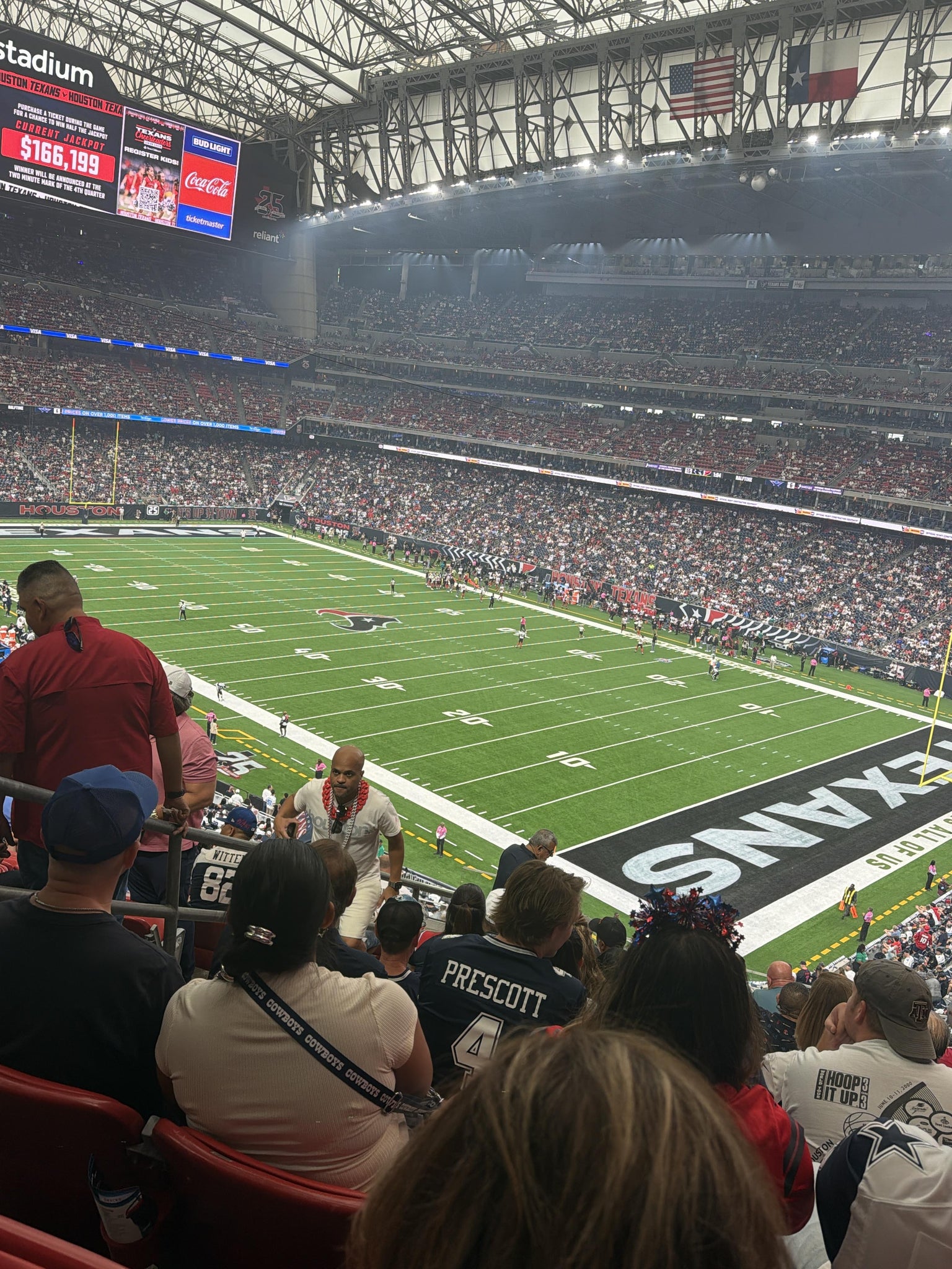 Vue réelle des fans prise de la Section 331 au site Reliant Stadium par Donna A