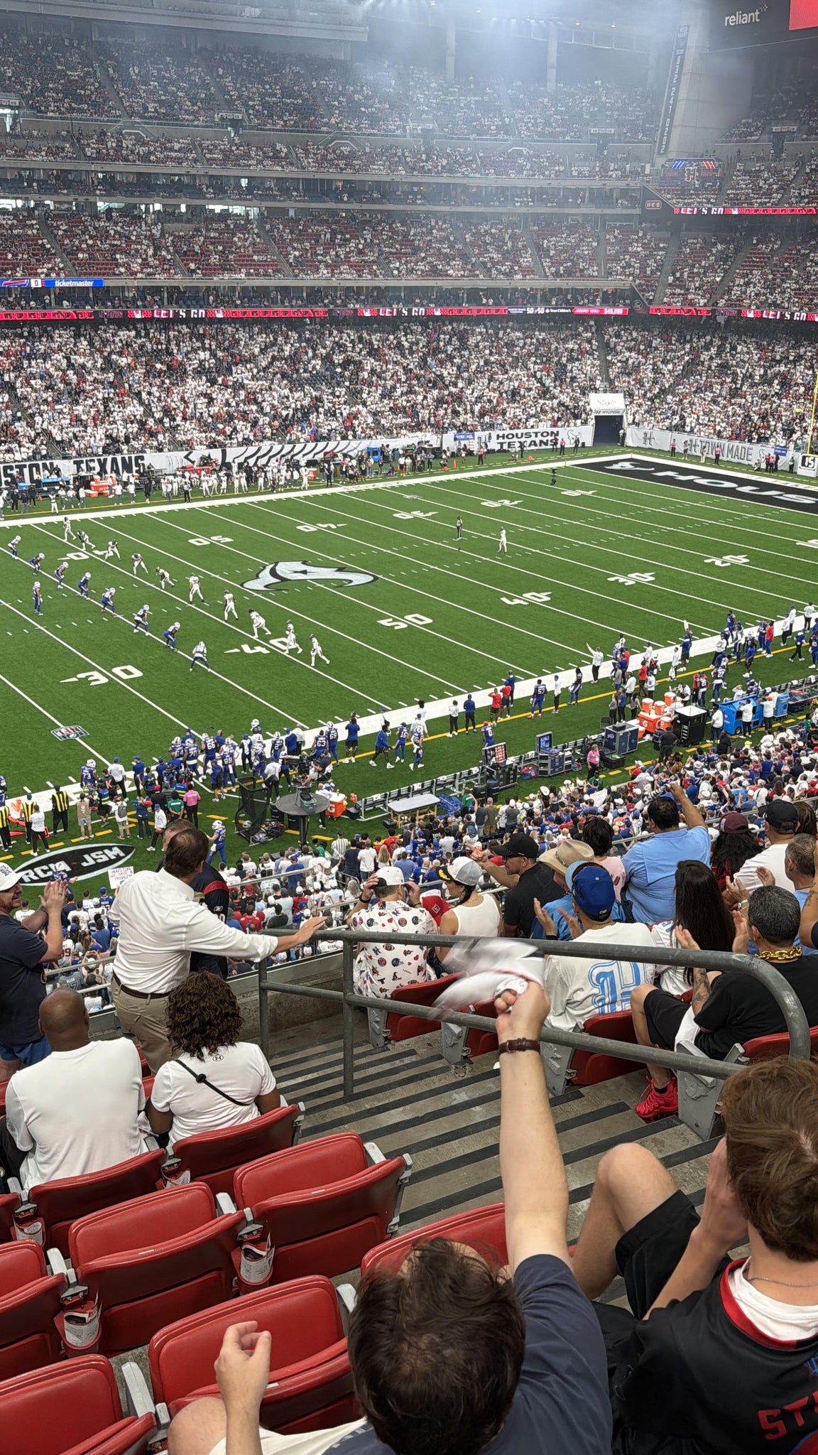 Vue réelle des fans prise de la Section 341 au site Reliant Stadium par Antonio B