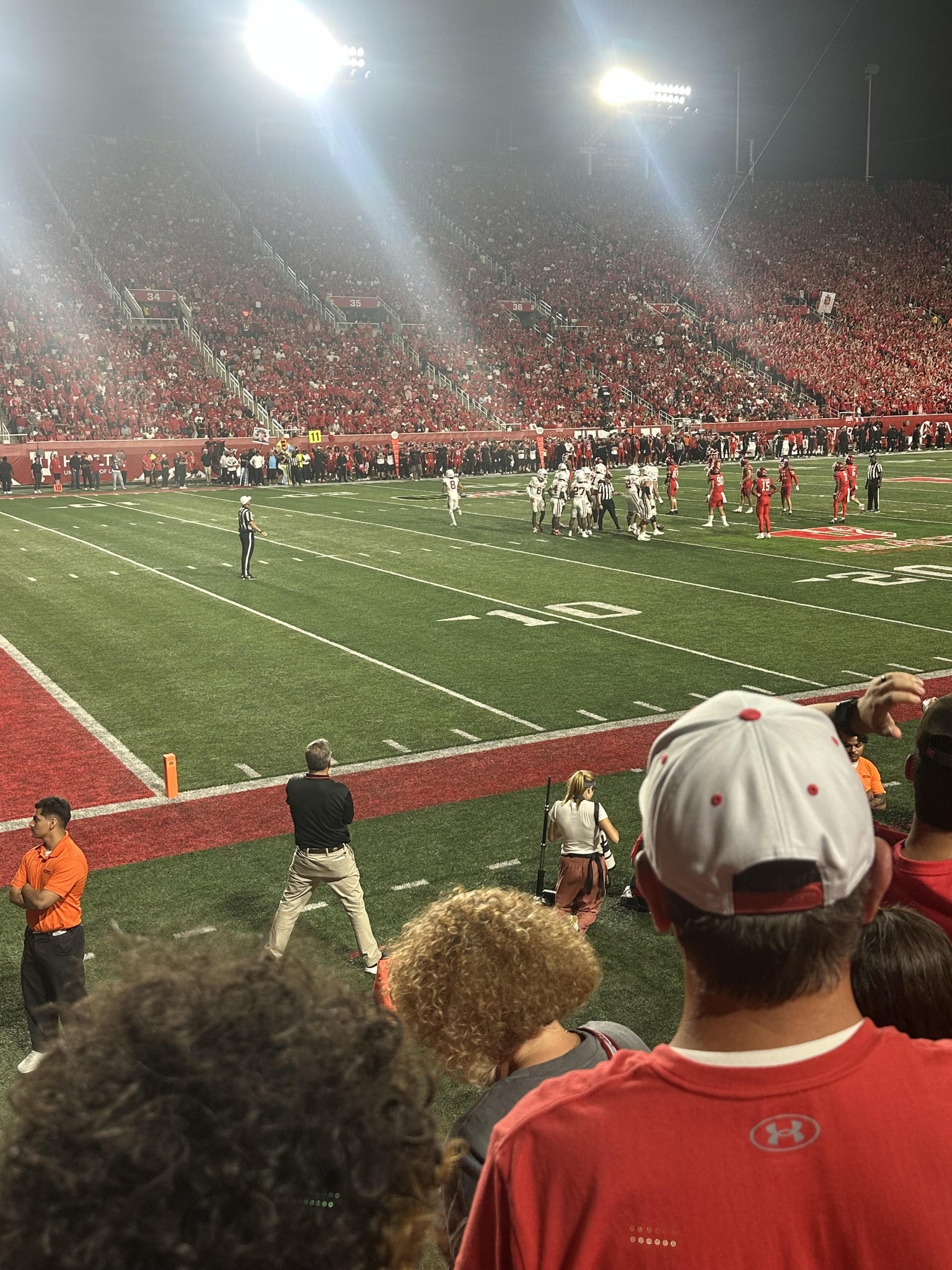 Vue réelle des fans prise de la Section 15 au site Rice-Eccles Stadium par Kaati T