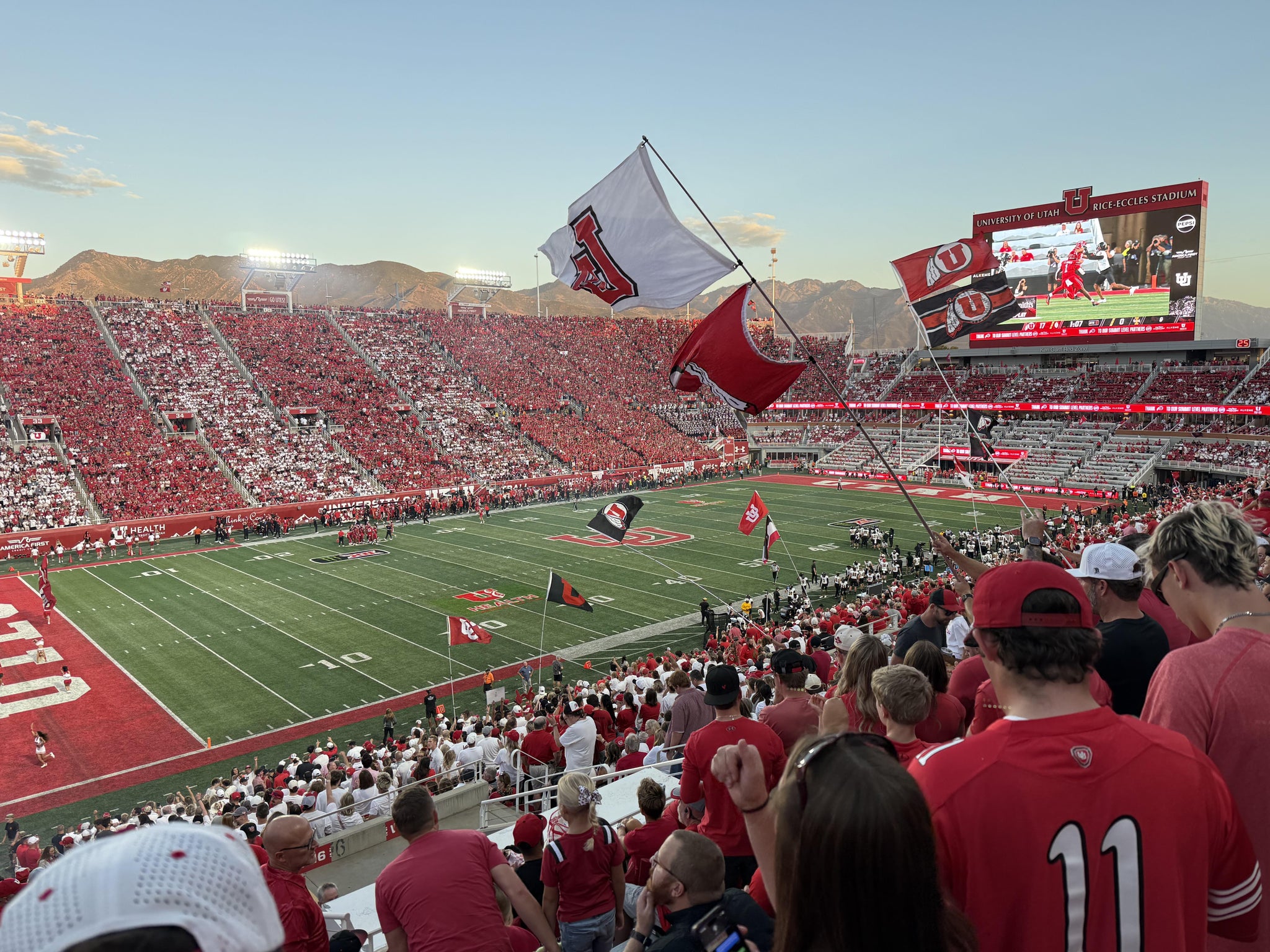 Vue réelle des fans prise de la Section 16 au site Rice-Eccles Stadium par Chris H