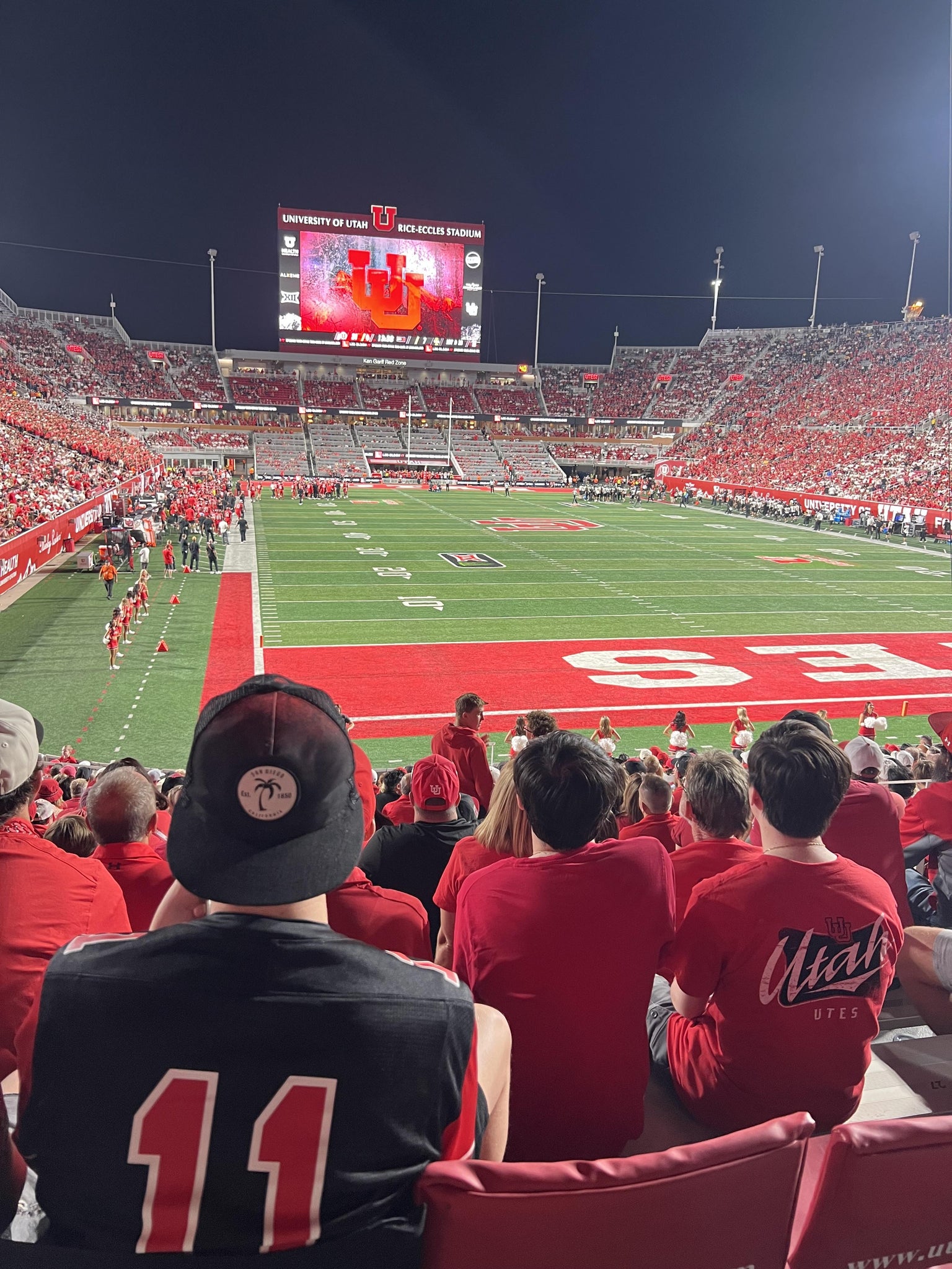 Vue réelle des fans prise de la Section 26 au site Rice-Eccles Stadium par Robert M