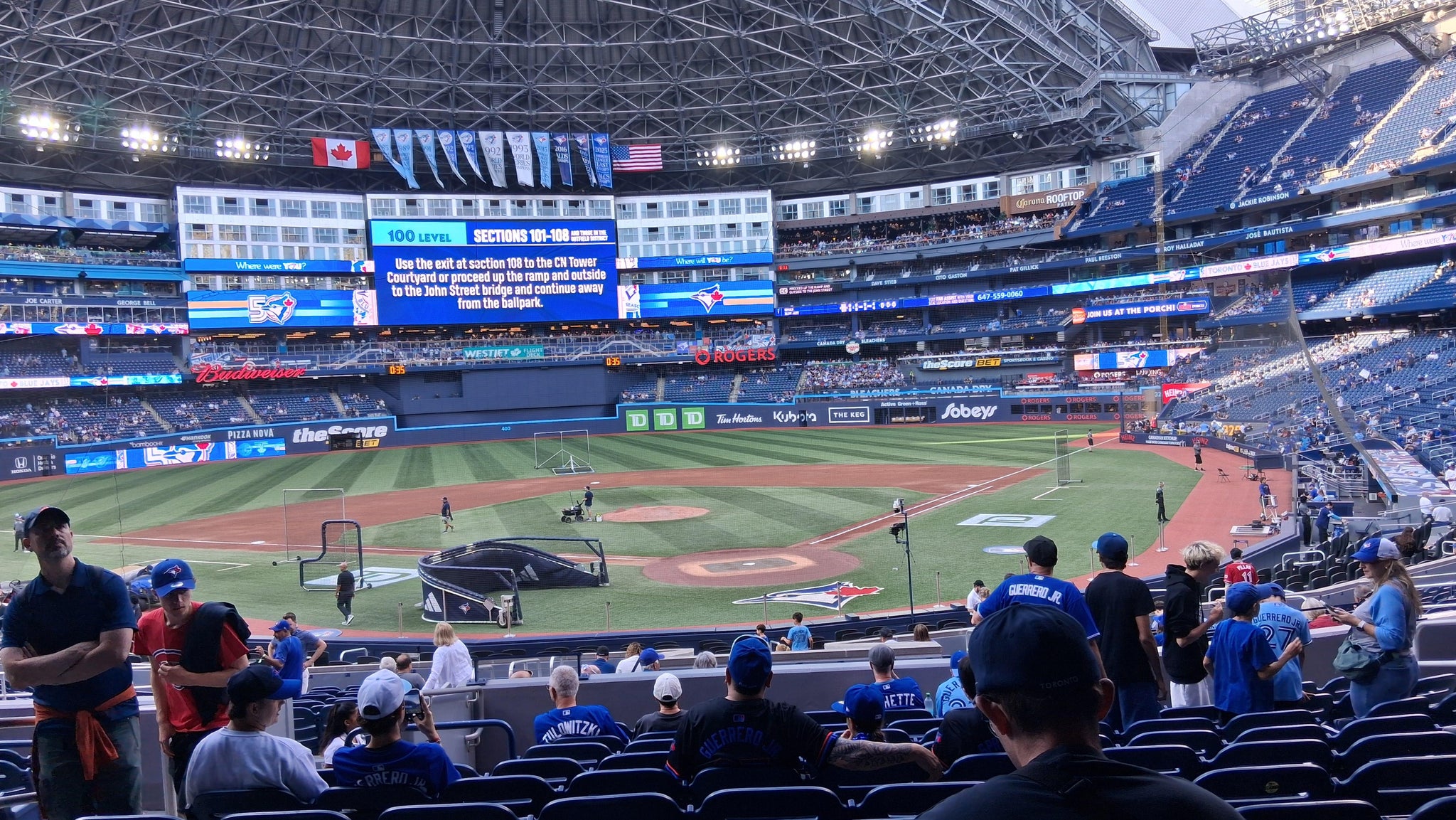 Real Fan View taken from Section 125 at Rogers Centre by Vicky Y