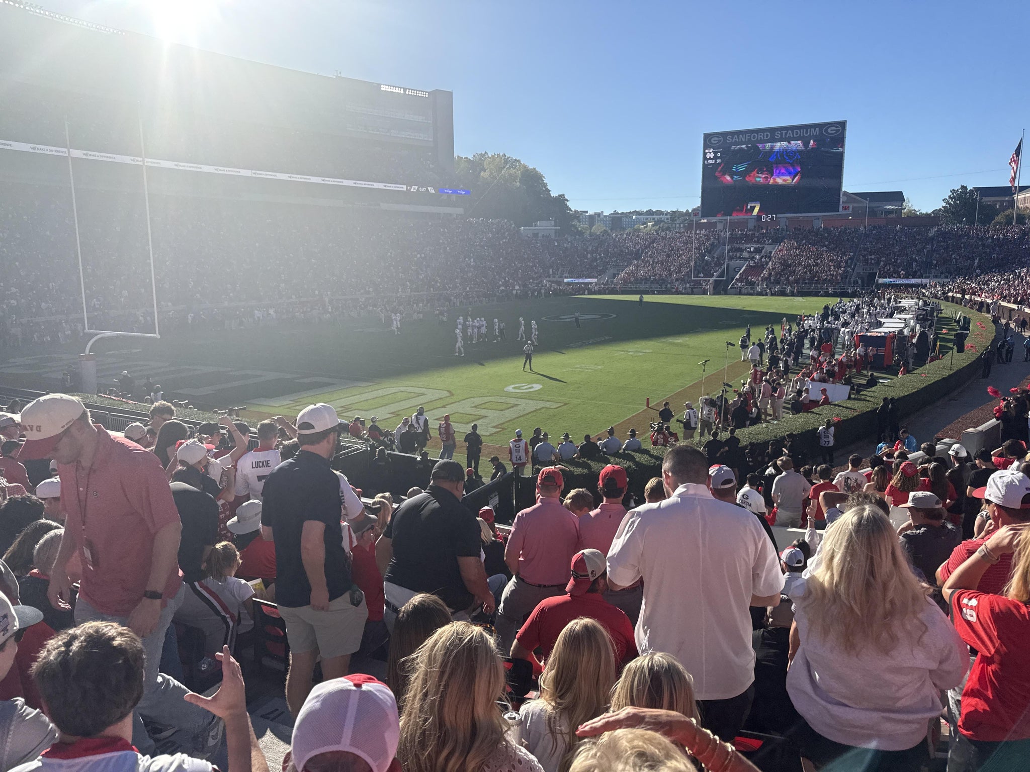 Vue réelle des fans prise de la Section 116 au site Sanford Stadium par Jamie K