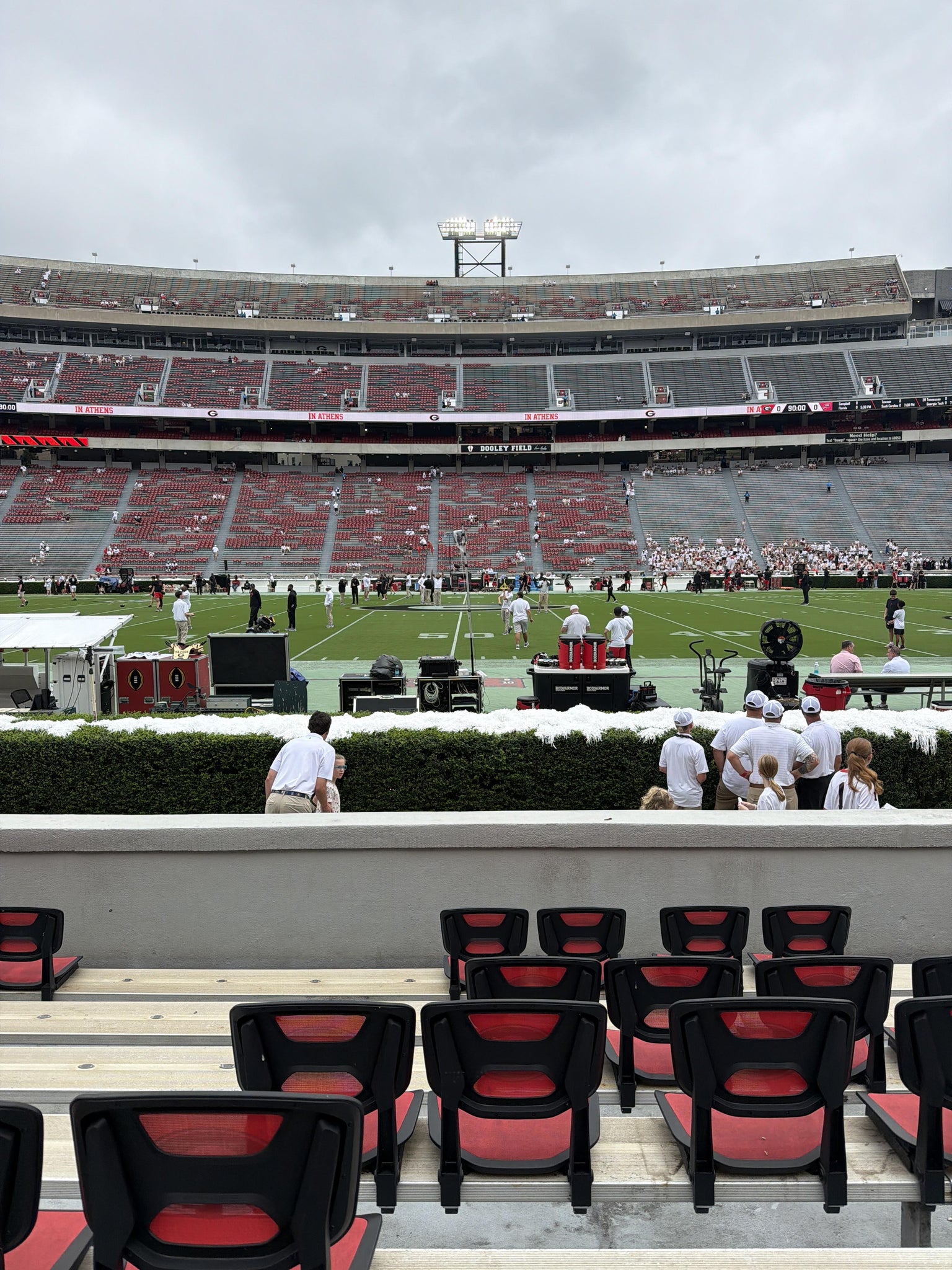 Vue réelle des fans prise de la Section 131 au site Sanford Stadium par Blanca I