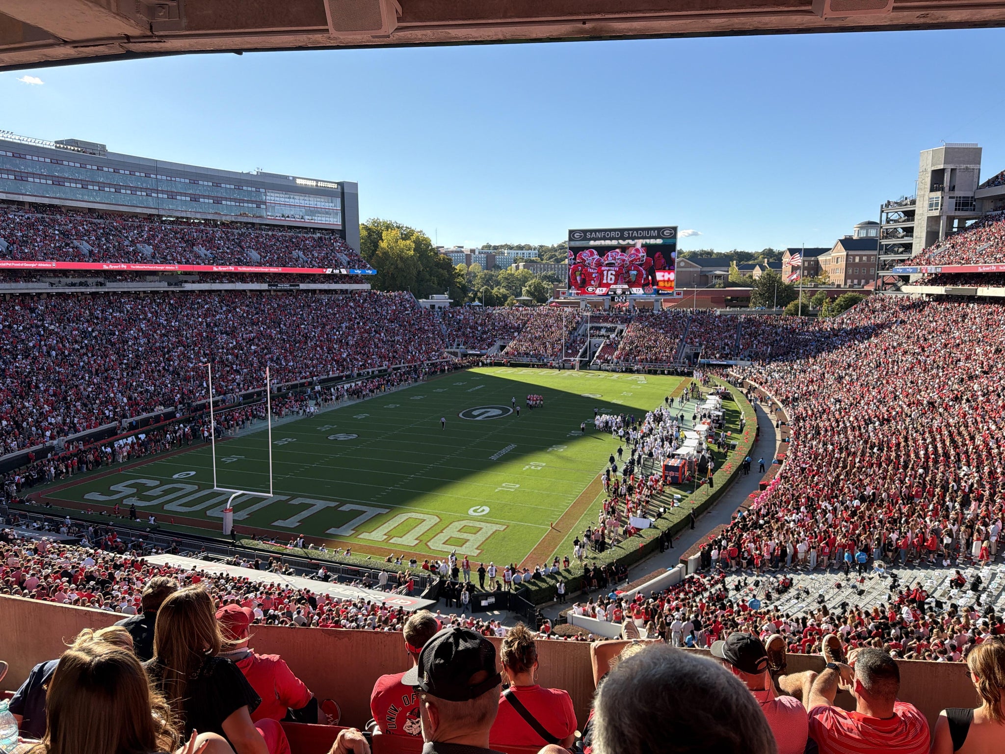 Vue réelle des fans prise de la East Upper Club 216 au site Sanford Stadium par Brandon C