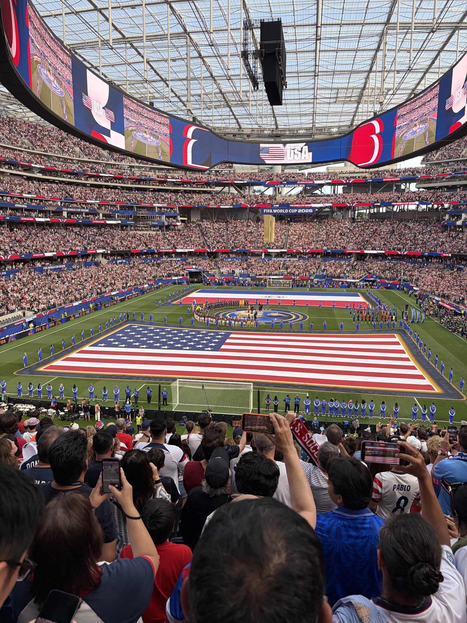 Vue réelle des fans prise de la Section 208 au site SoFi Stadium par Luke M