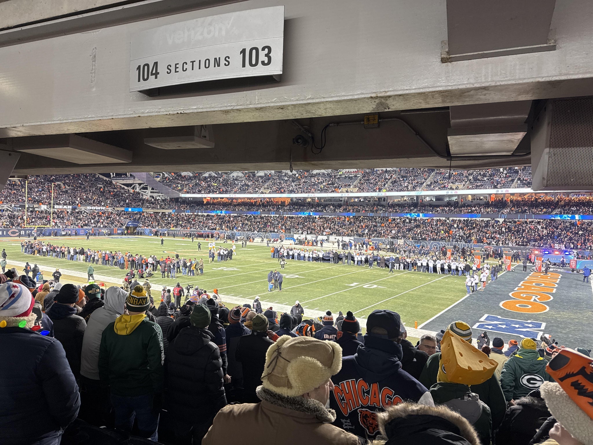 Vue réelle des fans prise de la Section 103 au site Soldier Field par Carmelo G