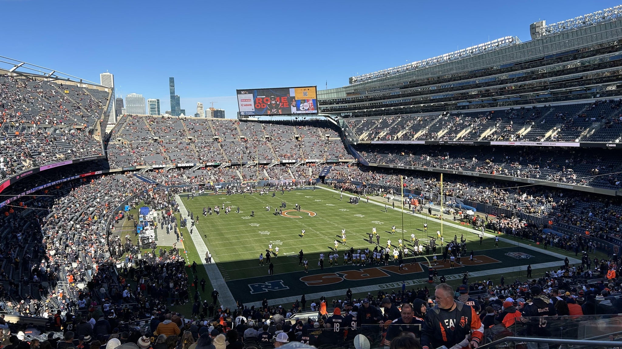 Vue réelle des fans prise de la Section 325 au site Soldier Field par Jason G