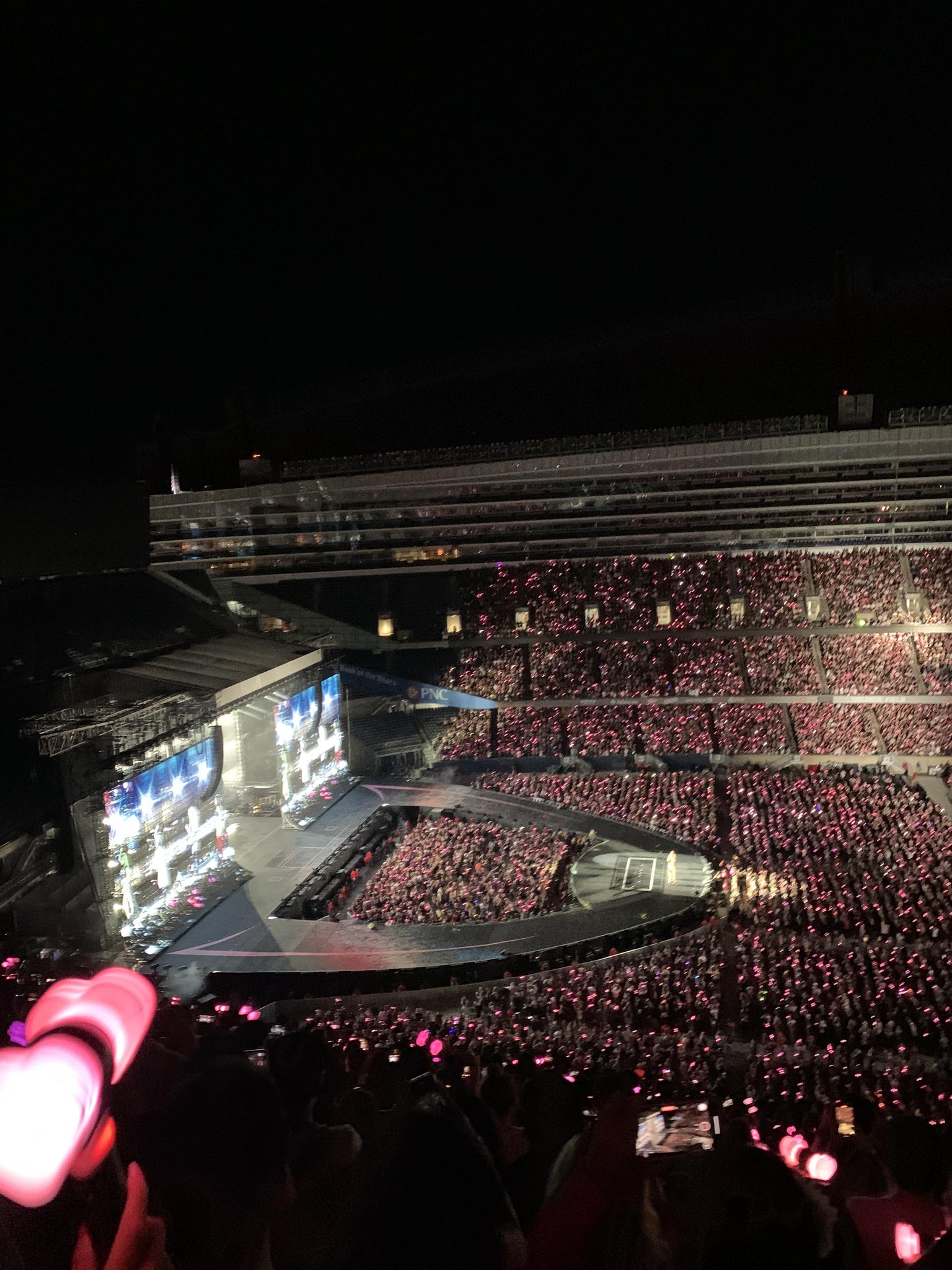 Vue réelle des fans prise de la Section 439 au site Soldier Field par Isabella R
