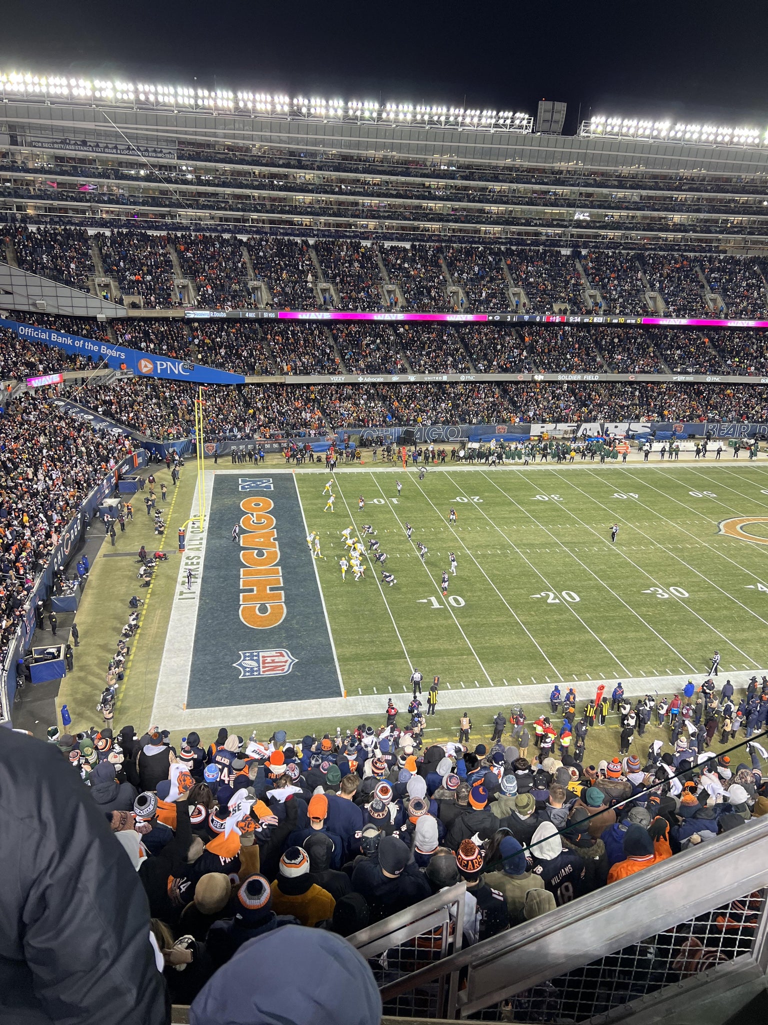 Vue réelle des fans prise de la Section 442 au site Soldier Field par Ionela C