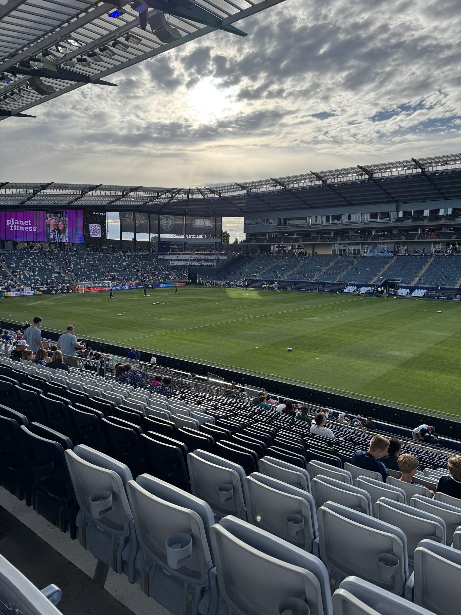 Vue réelle des fans prise de la Section 132 au site Sporting Park par Tammy G
