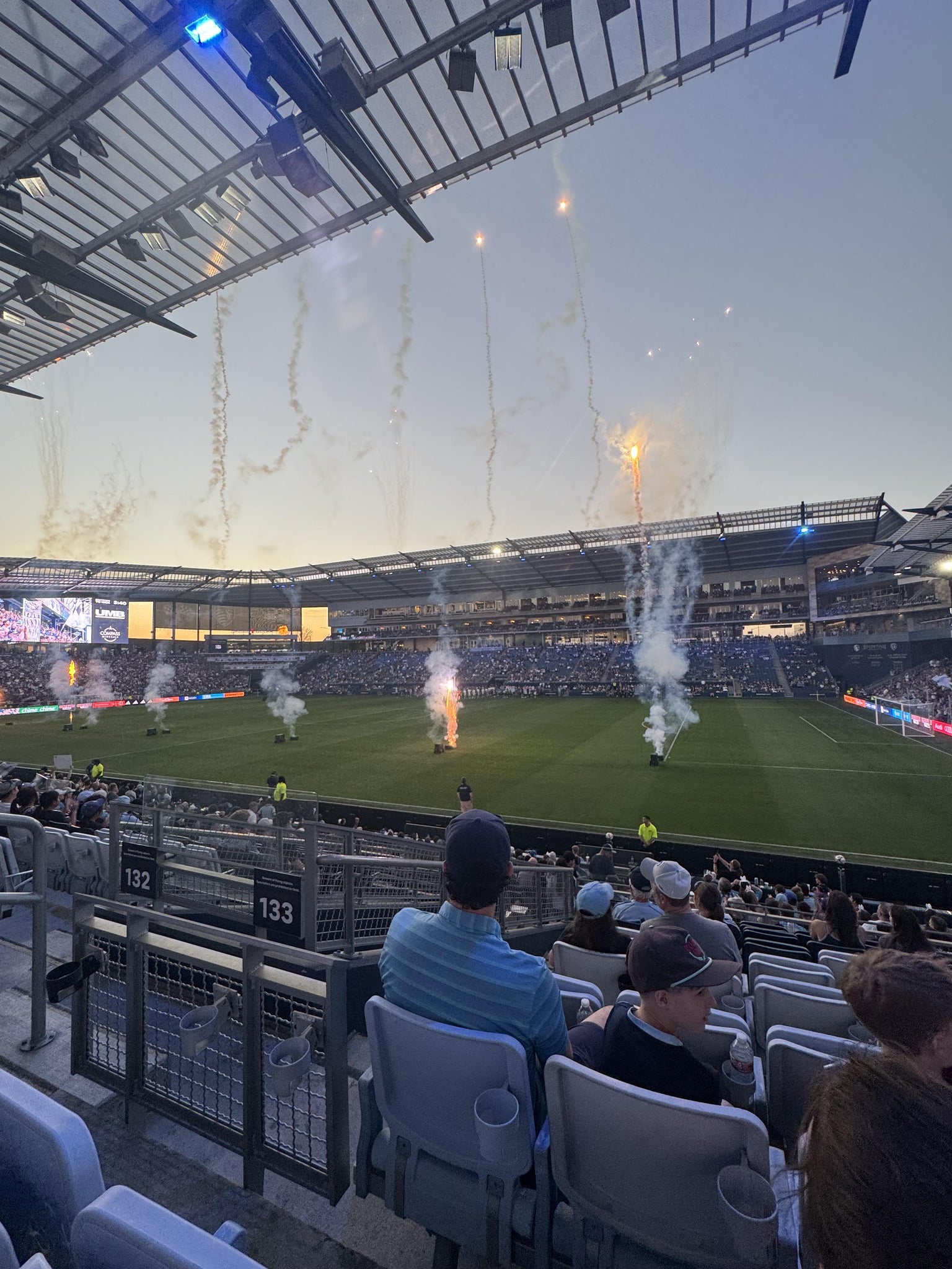 Vue réelle des fans prise de la Section 133 au site Sporting Park par Dennis M