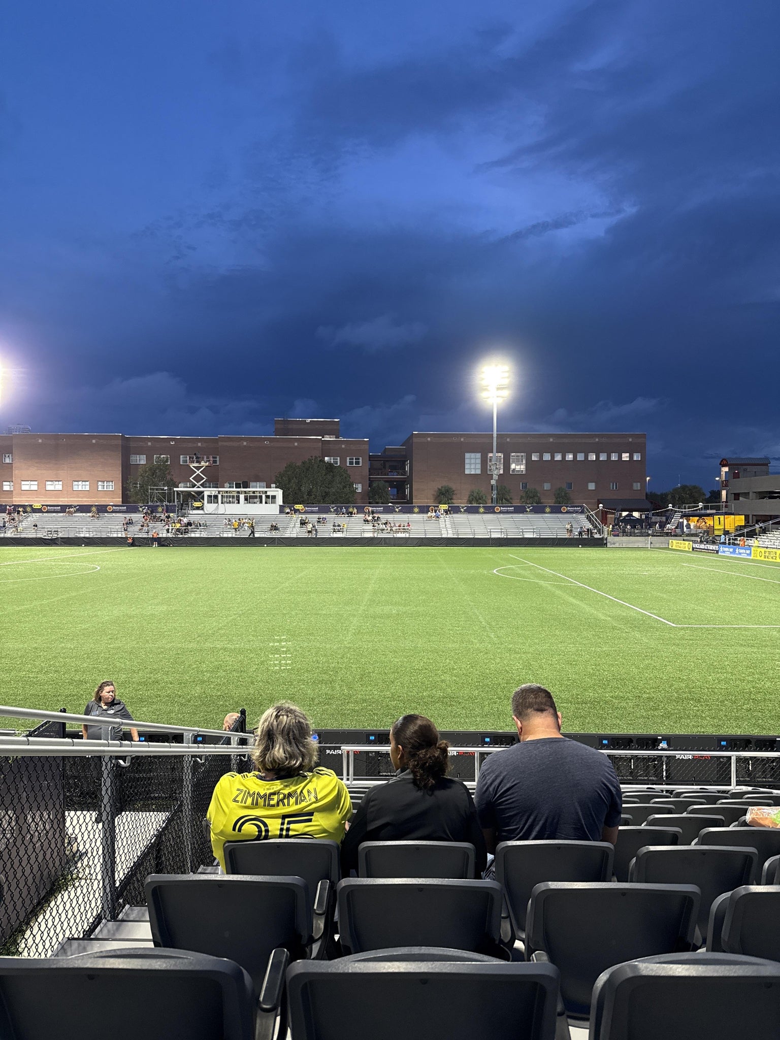 Vue réelle des fans prise de la Section 109 au site Suncoast Credit Union Field par Jack M