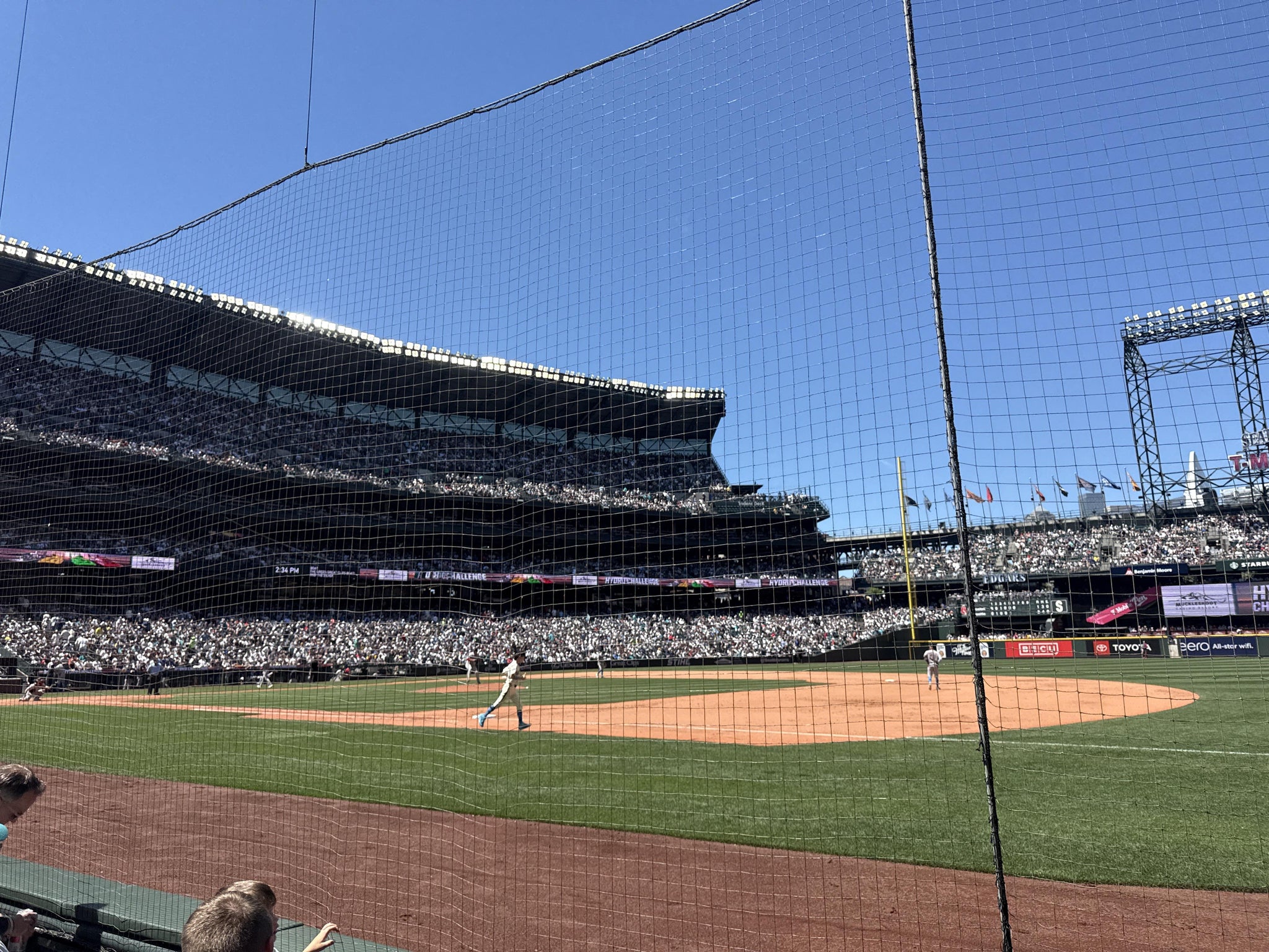 Vue réelle des fans prise de la Section 119 au site T-Mobile Park par Corey K